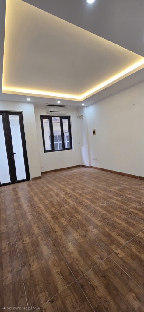 Bán nhà Vĩnh Hưng - diện tích 30m2 5 tầng - Cách ô tô tránh 30m - giá 7,6 tỷ
