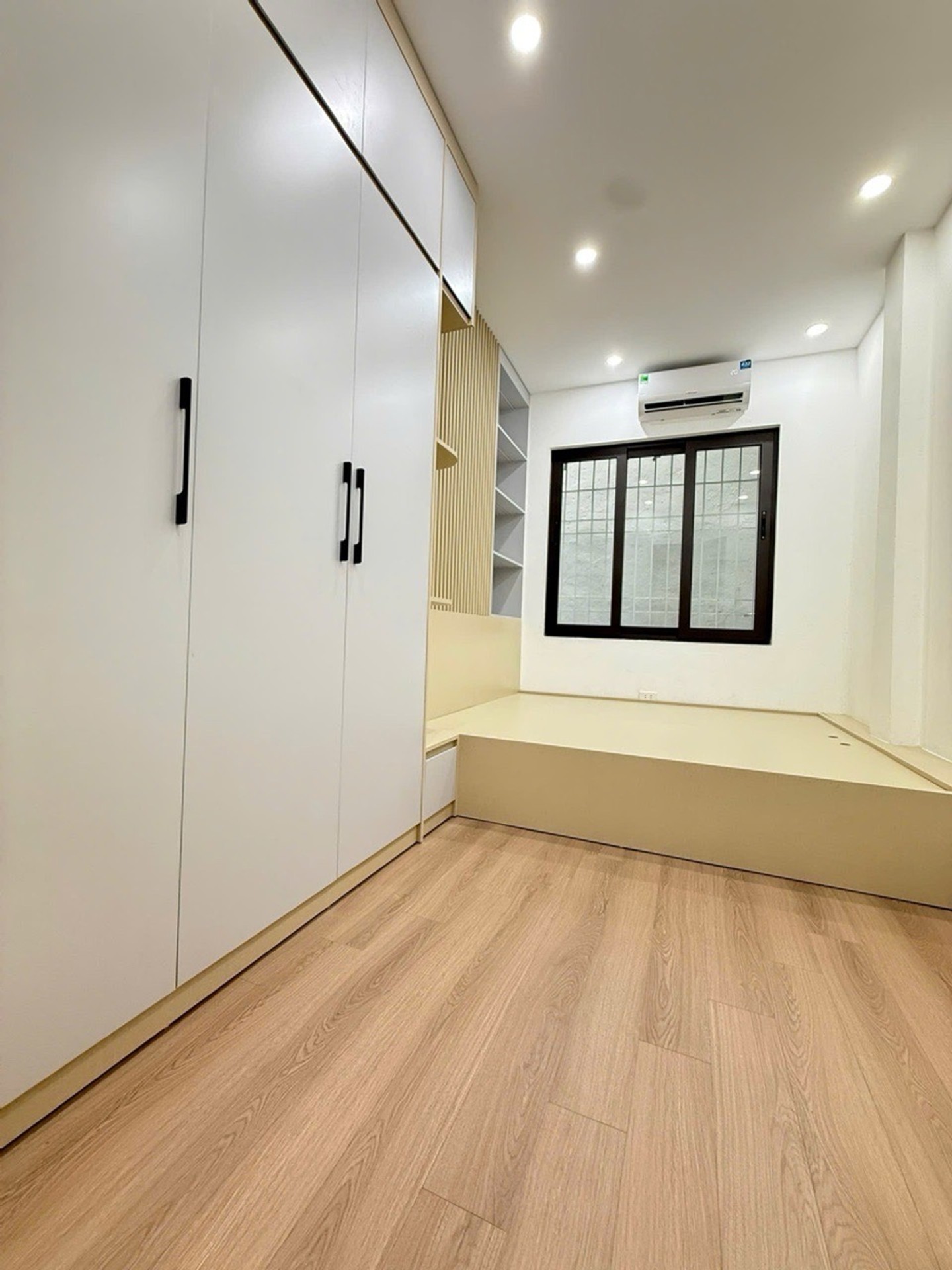 Bán nhà Giảng Võ - diện tích 16m2 4 tầng - Nhà đẹp hiếm có - giá 6,5 tỷ