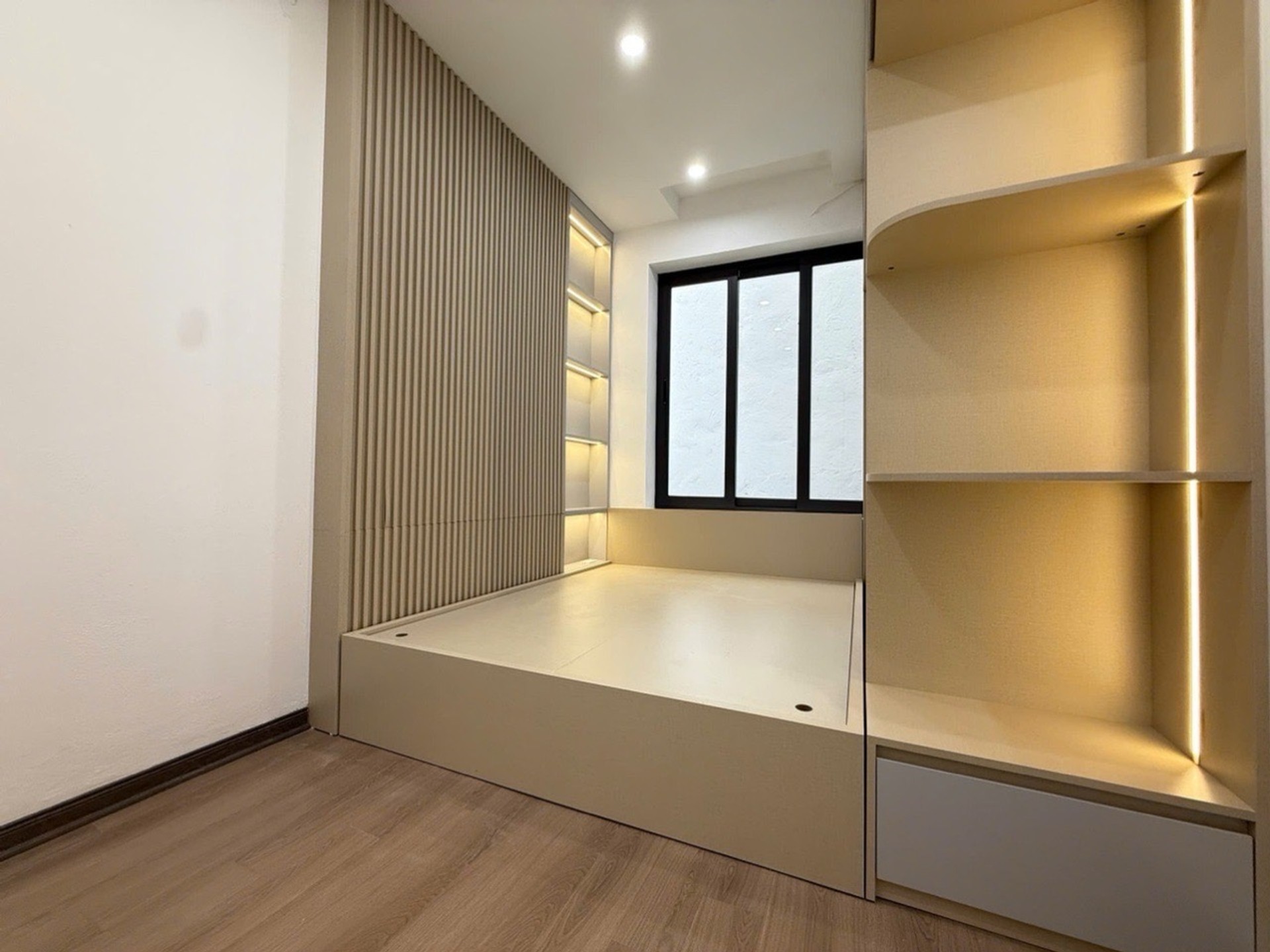 Bán nhà Giảng Võ - diện tích 16m2 4 tầng - Nhà đẹp hiếm có - giá 6,5 tỷ