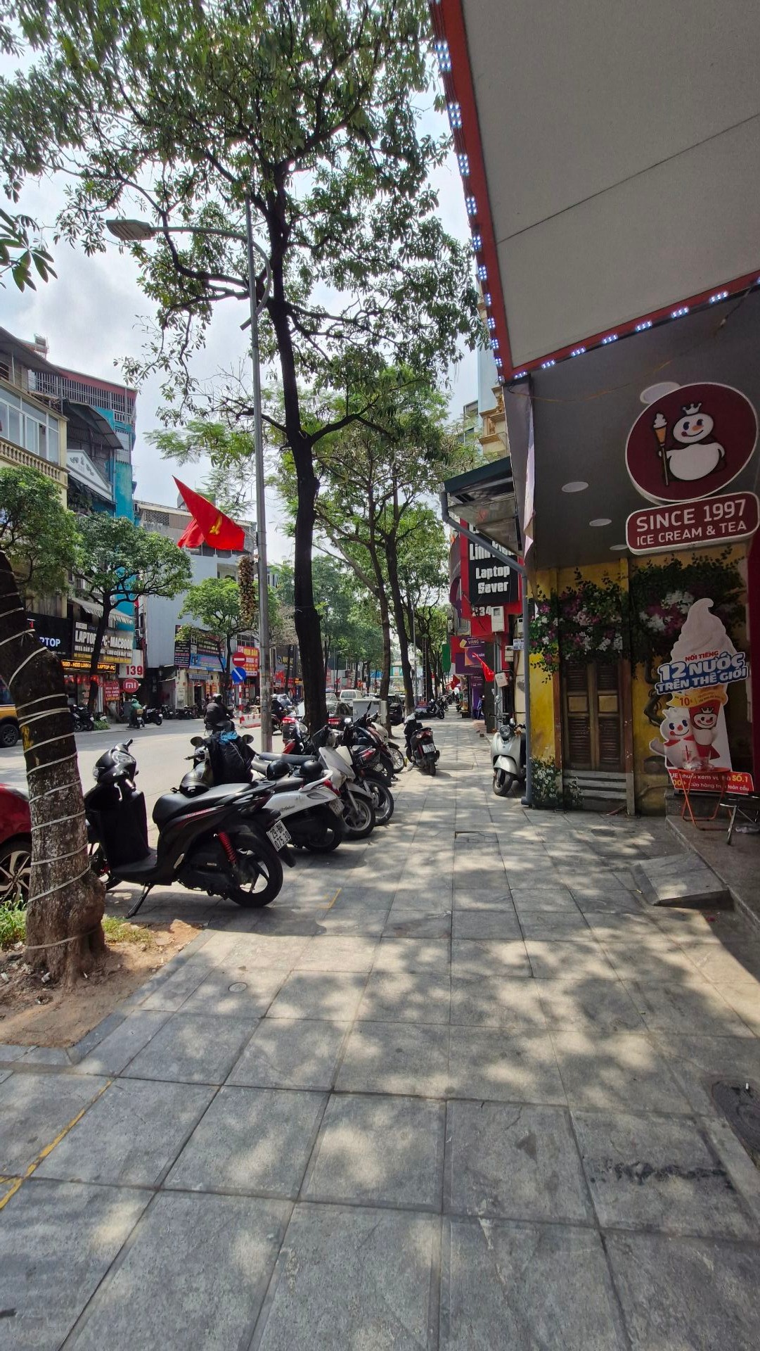 Bán nhà Lê Thanh Nghị - diện tích 60m2 4 tầng - Lô góc 2 mặt thoáng - giá 50 tỷ