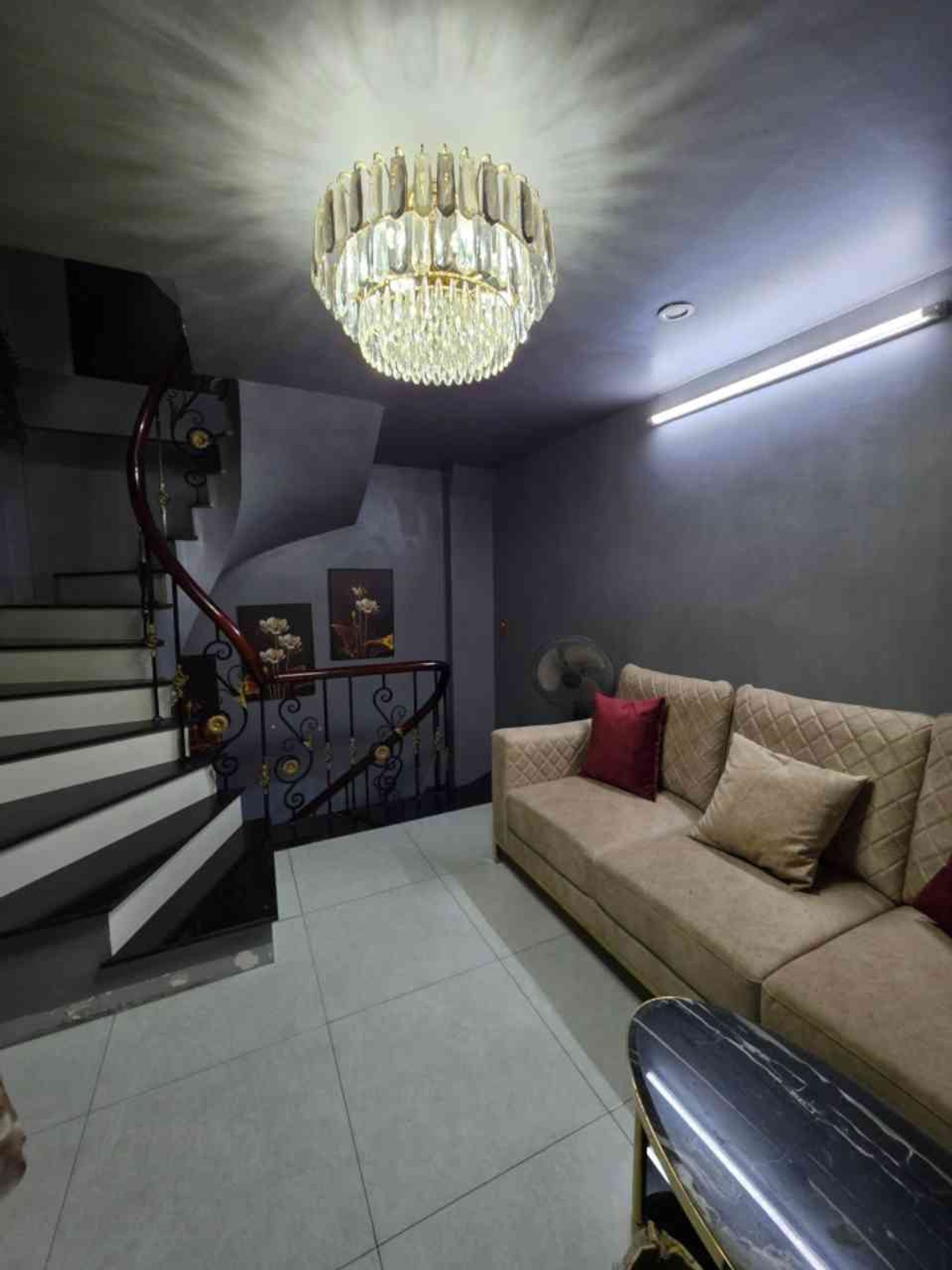 Bán nhà Trung Liệt - diện tích 16m2 6 tầng - Mặt phố kinh doanh - giá 7,95 tỷ