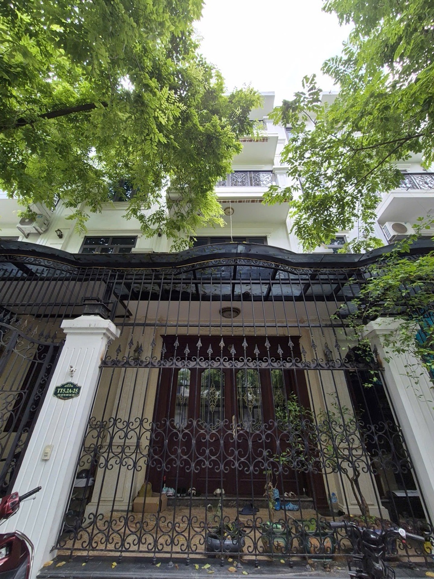 Bán nhà KĐT Mới Đại Kim - diện tích 73m2 5 tầng - SIÊU PHẨM NHÀ LIỀN KỀ - giá 26,8 tỷ