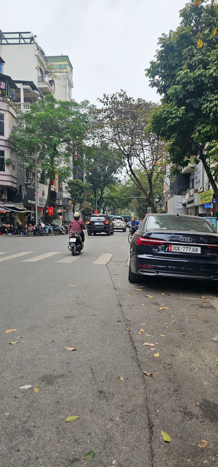 Bán nhà Tuệ Tĩnh - diện tích 70m2 3 tầng - MẶT PHỐ KINH DOANH - giá 29,5 tỷ