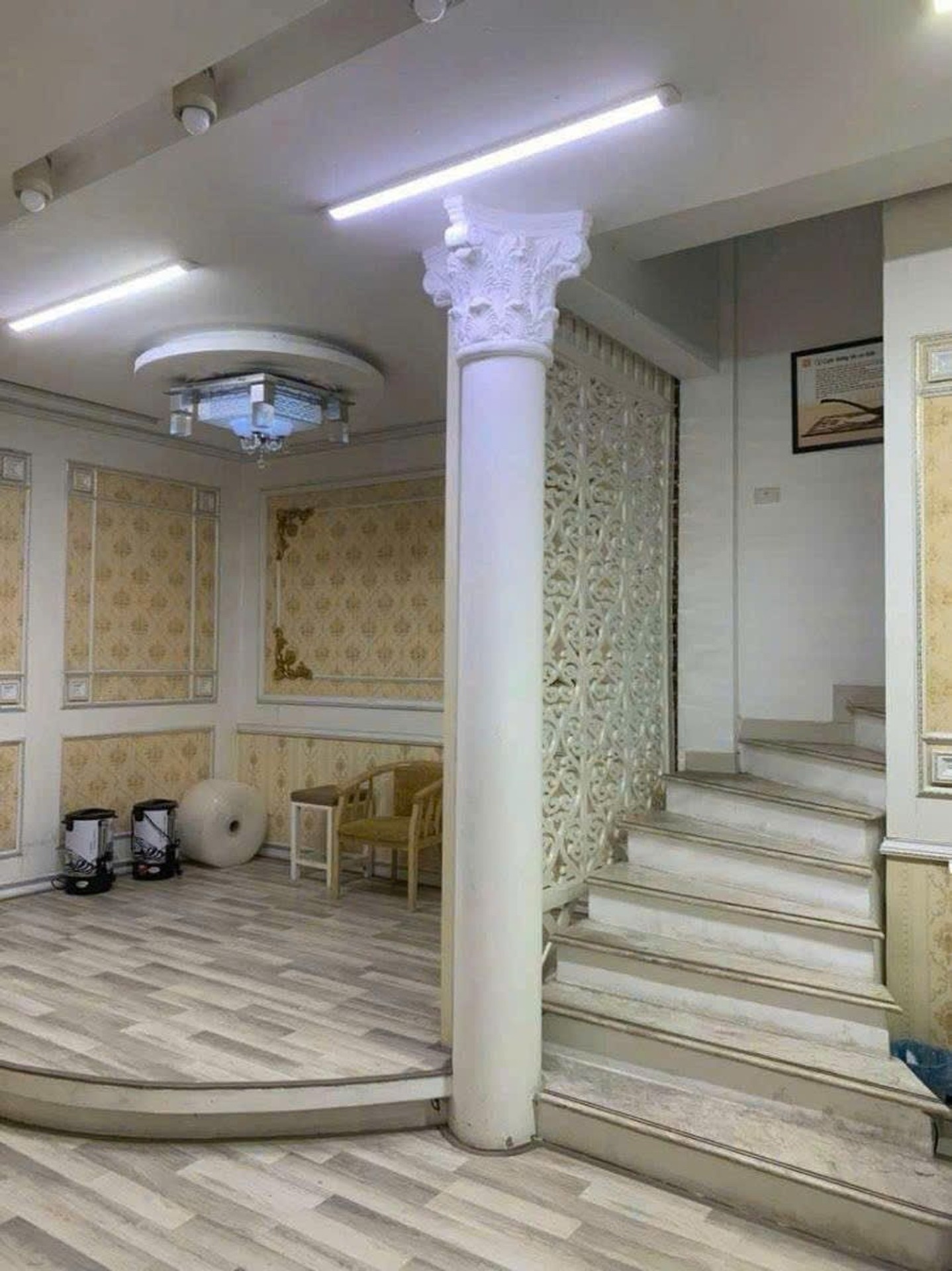 Bán nhà Tuệ Tĩnh - diện tích 70m2 3 tầng - MẶT PHỐ KINH DOANH - giá 29,5 tỷ