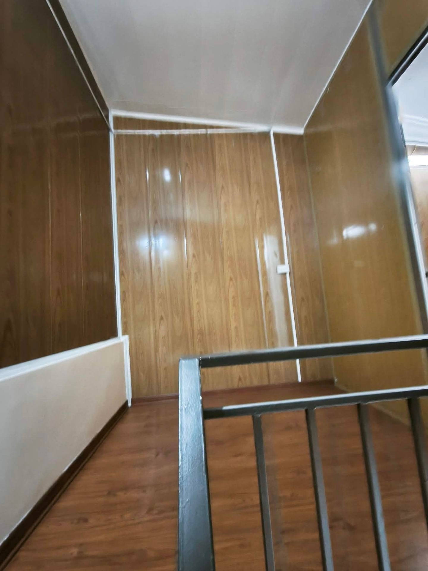 Bán nhà Lĩnh Nam - diện tích 23m2 2 tầng - Nhà 2 tầng nhỏ tiền - giá 1,36 tỷ