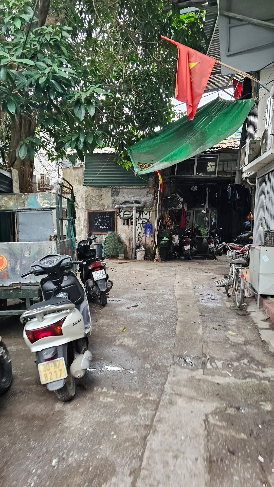 Bán nhà Lĩnh Nam - diện tích 23m2 2 tầng - Nhà 2 tầng nhỏ tiền - giá 1,36 tỷ