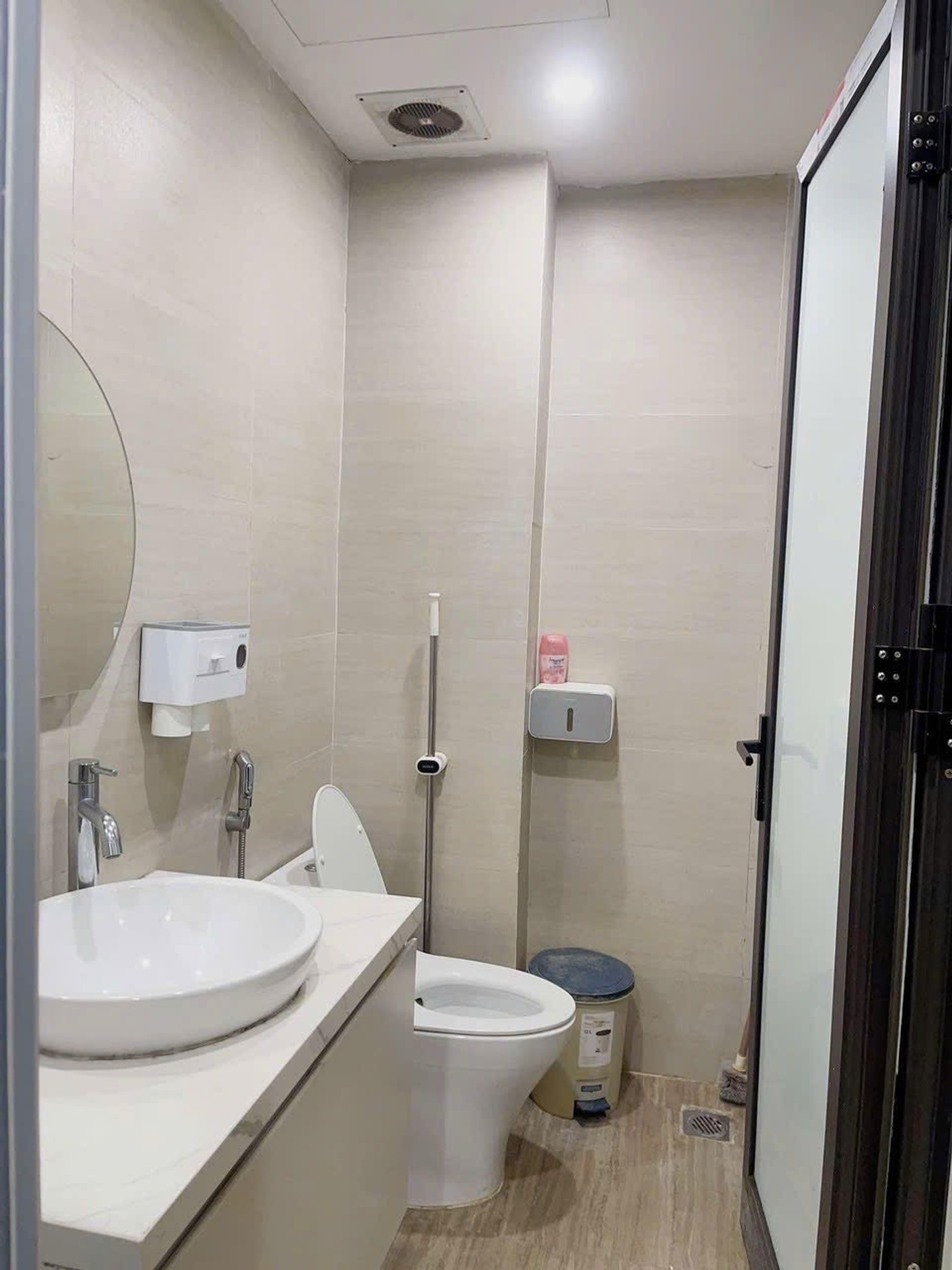 Bán nhà Hai Bà Trưng - diện tích 32m2 5 tầng - Ô TÔ CÁCH 20M - giá 6,9 tỷ