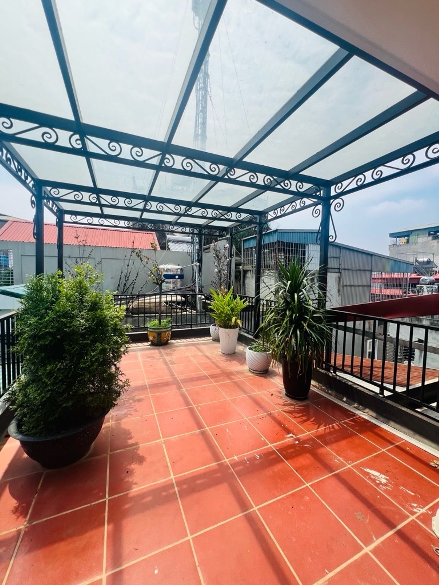 Bán nhà Hai Bà Trưng - diện tích 32m2 5 tầng - Ô TÔ CÁCH 20M - giá 6,9 tỷ
