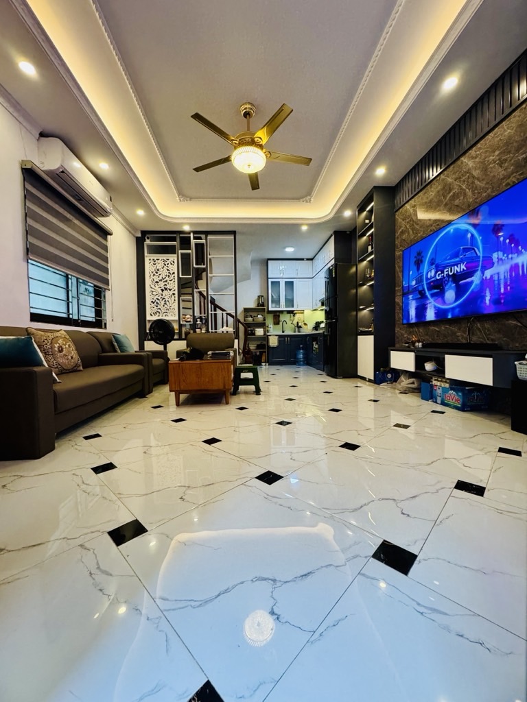 Bán nhà Tam Trinh - diện tích 38m2 5 tầng - LÔ GÓC 2 THOÁNG VĨNH VIỄN - giá 9,3 tỷ