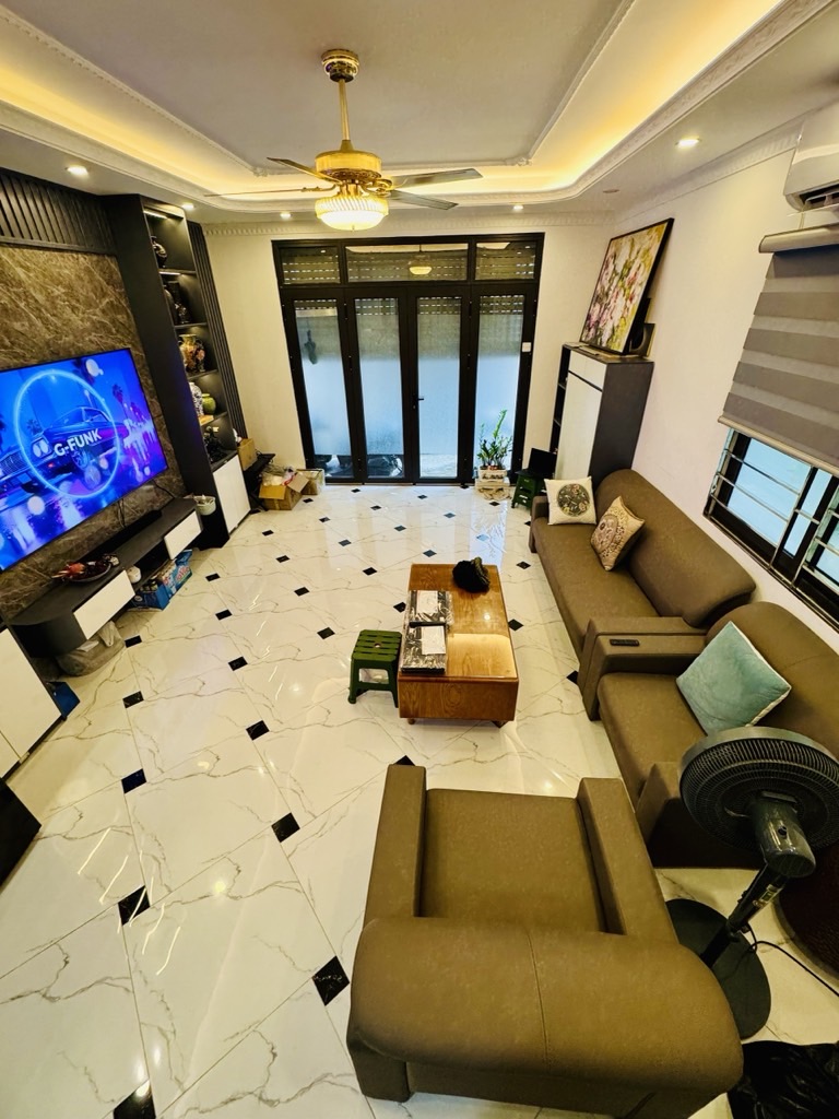 Bán nhà Tam Trinh - diện tích 38m2 5 tầng - LÔ GÓC 2 THOÁNG VĨNH VIỄN - giá 9,3 tỷ