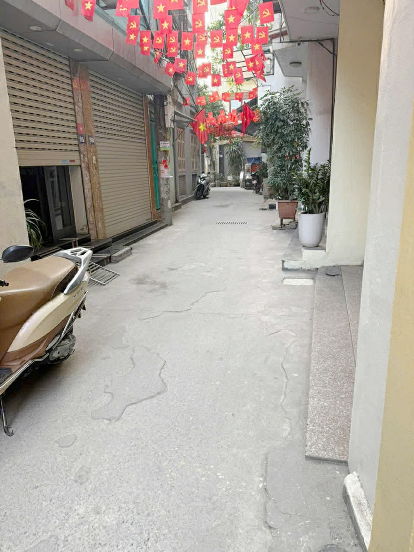 Bán nhà Đông Thiên - diện tích 36m2 5 tầng - Ô tô chạy vòng quanh - giá 12,5 tỷ