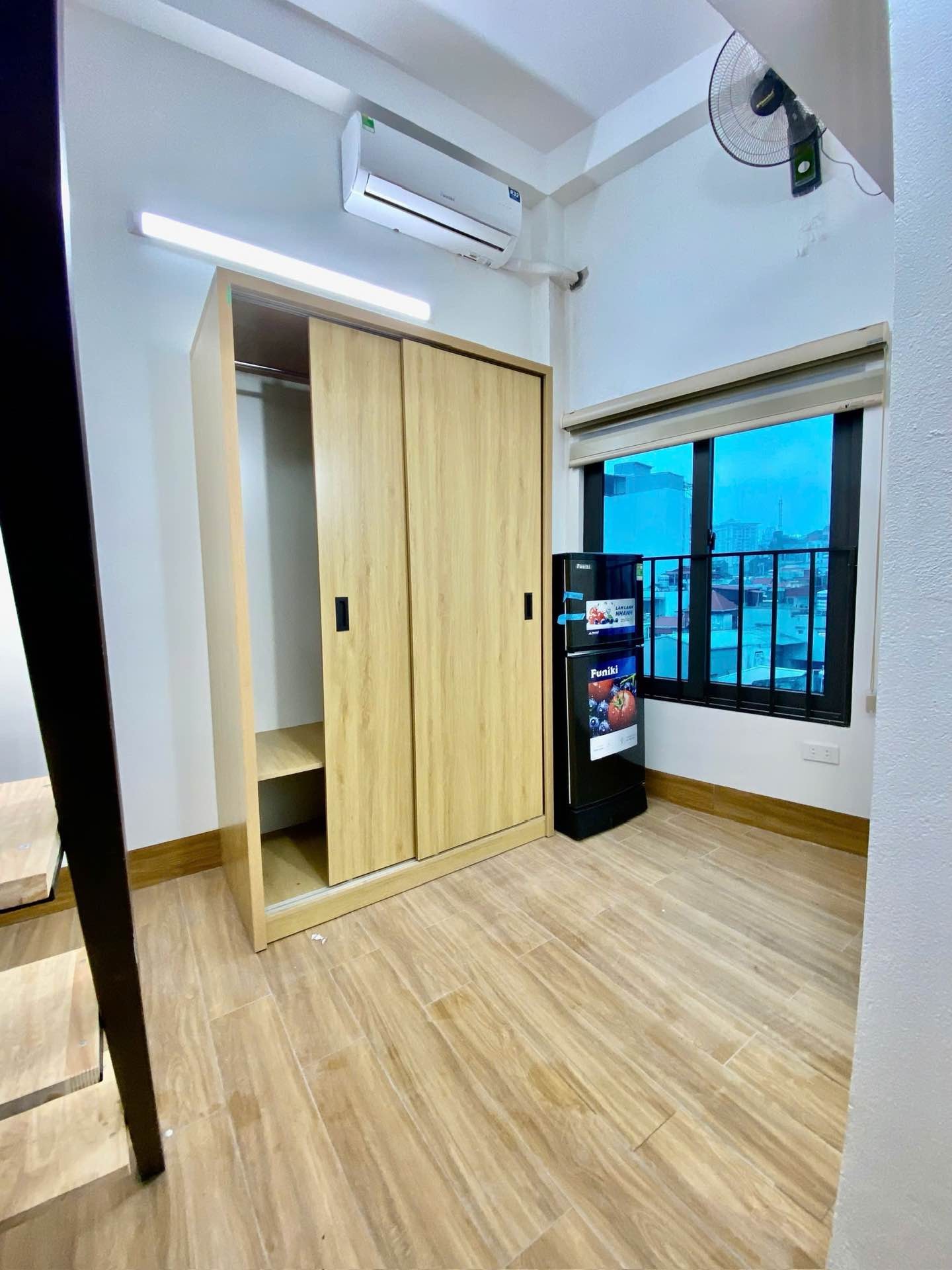 Bán nhà Đê La Thành - diện tích 103.5m2 7 tầng - Chỉ có 1 mặt tiền - giá 27,5 tỷ