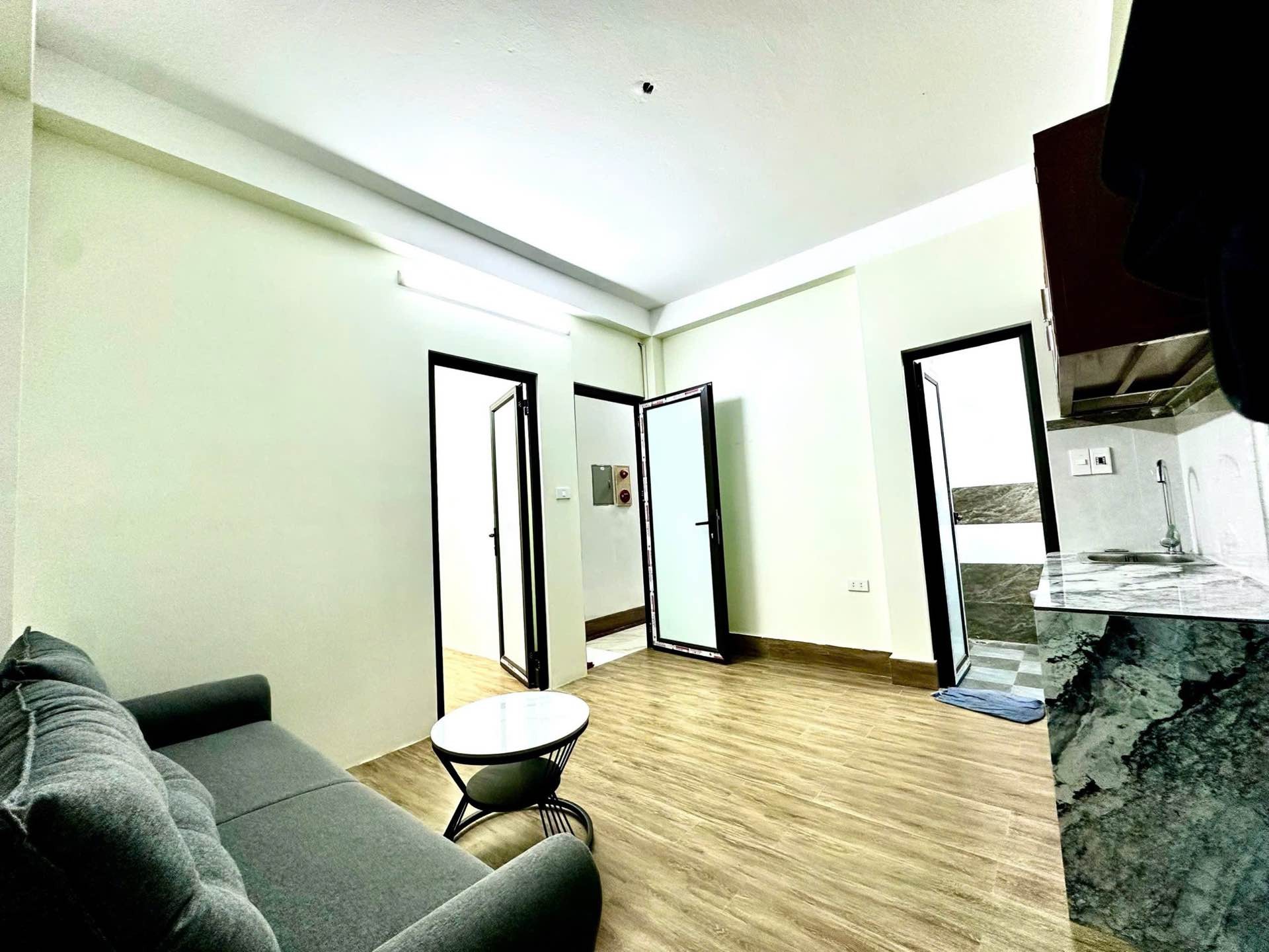 Bán nhà Đê La Thành - diện tích 103.5m2 7 tầng - Chỉ có 1 mặt tiền - giá 27,5 tỷ