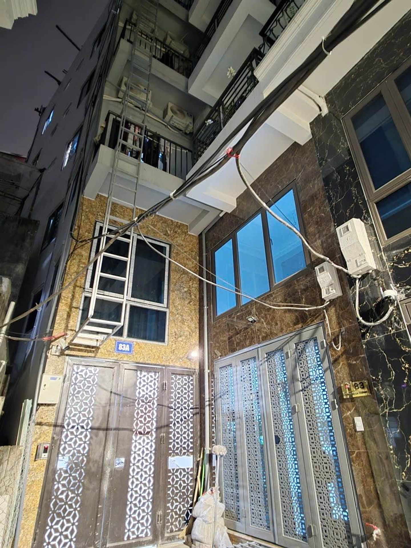 Bán nhà Đê La Thành - diện tích 103.5m2 7 tầng - Chỉ có 1 mặt tiền - giá 27,5 tỷ