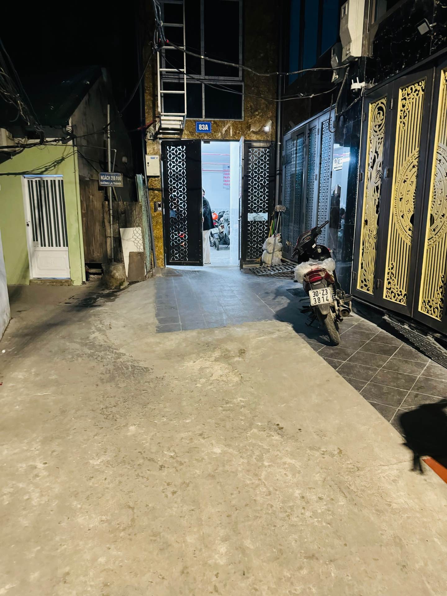 Bán nhà Đê La Thành - diện tích 103.5m2 7 tầng - Chỉ có 1 mặt tiền - giá 27,5 tỷ