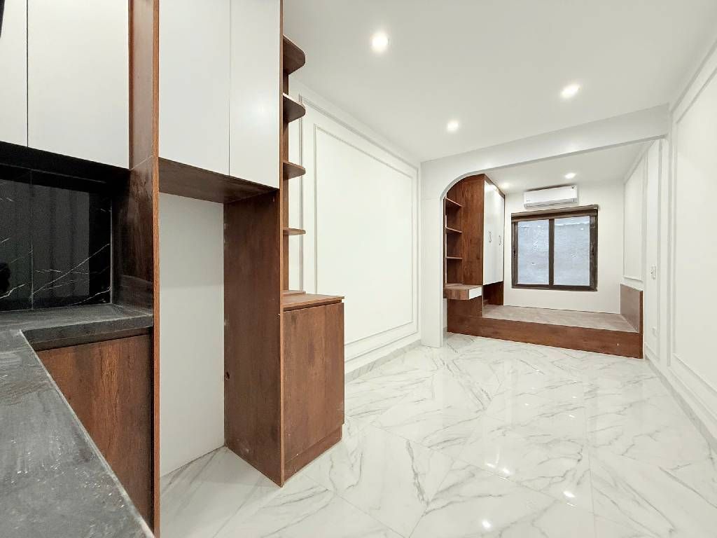 Bán nhà Khương Trung - diện tích 95m2 7 tầng - Ô TÔ TRÁNH - giá 35 tỷ