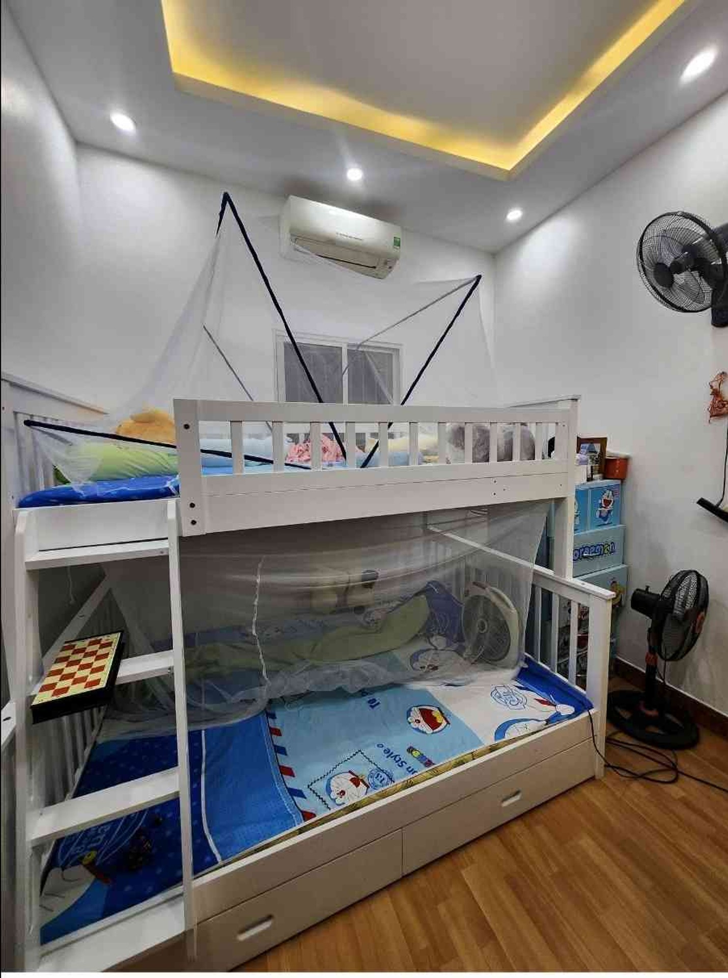 Bán nhà Khương Trung - diện tích 30m2 4 tầng - Ô tô cách 80m - giá 7,45 tỷ