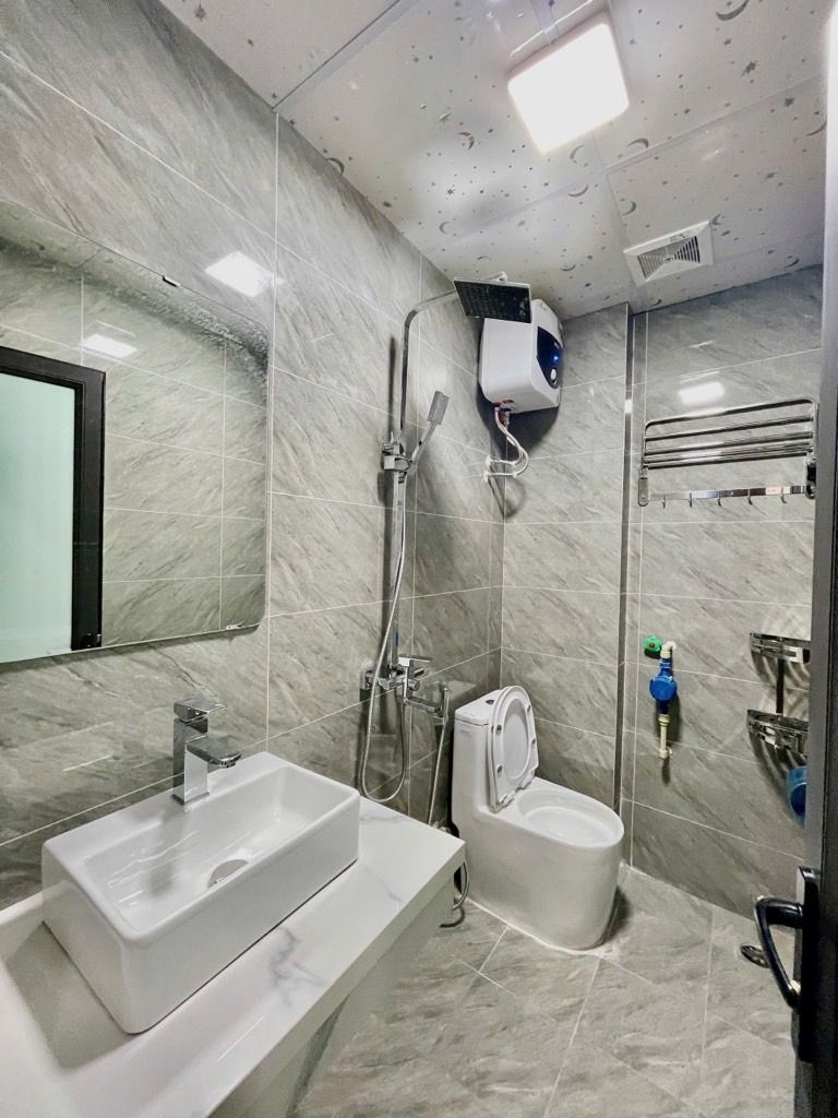 Bán nhà Dương Văn Bé - diện tích 61m2 6 tầng - Chung cư mini vừa ở vừa cho thuê - giá 16,8 tỷ