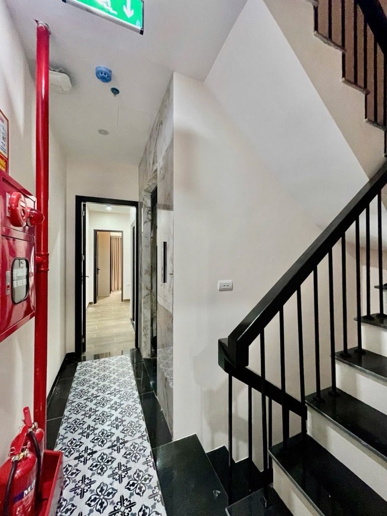 Bán nhà Dương Văn Bé - diện tích 61m2 6 tầng - Chung cư mini vừa ở vừa cho thuê - giá 16,8 tỷ