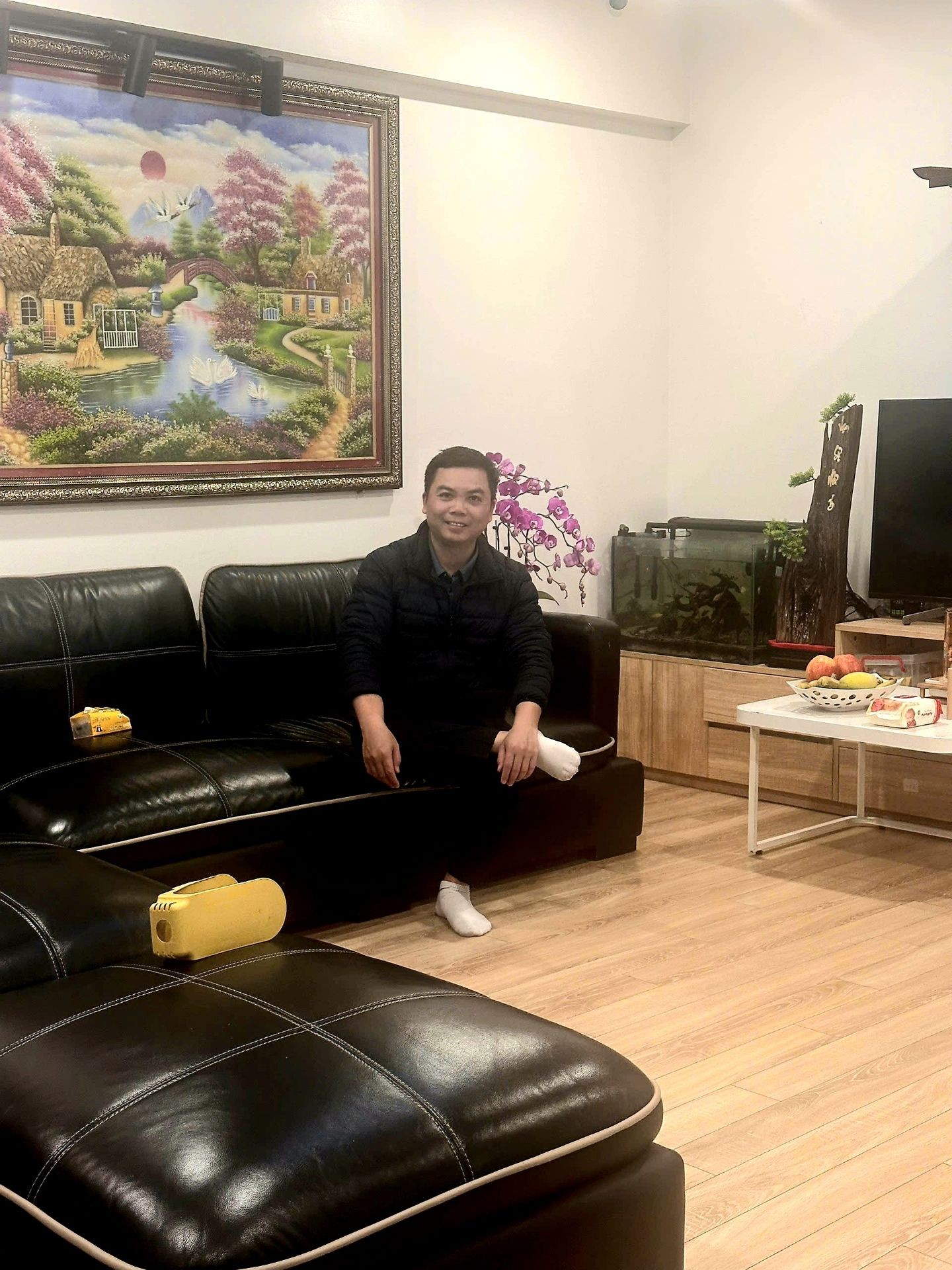 Bán nhà Hoàng Mai - diện tích 100m2 1 tầng - CĂN GÓC - NỘI THẤT ĐẸP - TIỆN ÍCH! - giá 10,8 tỷ