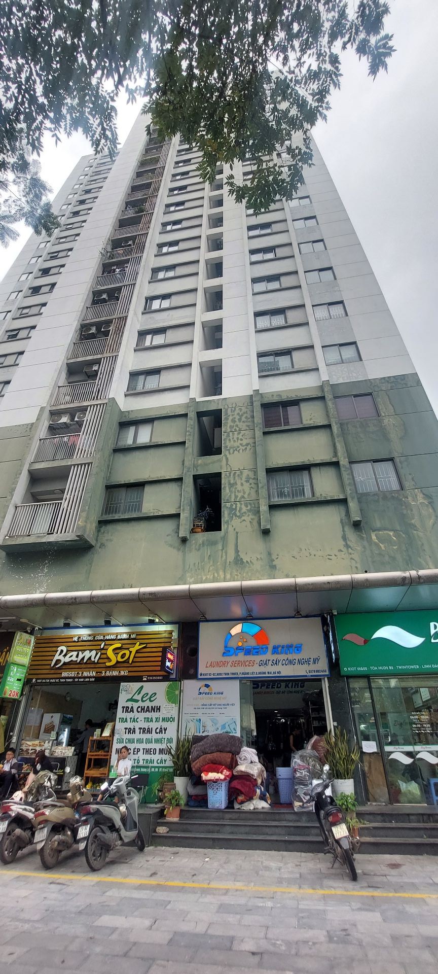 Bán nhà Hoàng Mai - diện tích 100m2 1 tầng - CĂN GÓC - NỘI THẤT ĐẸP - TIỆN ÍCH! - giá 10,8 tỷ