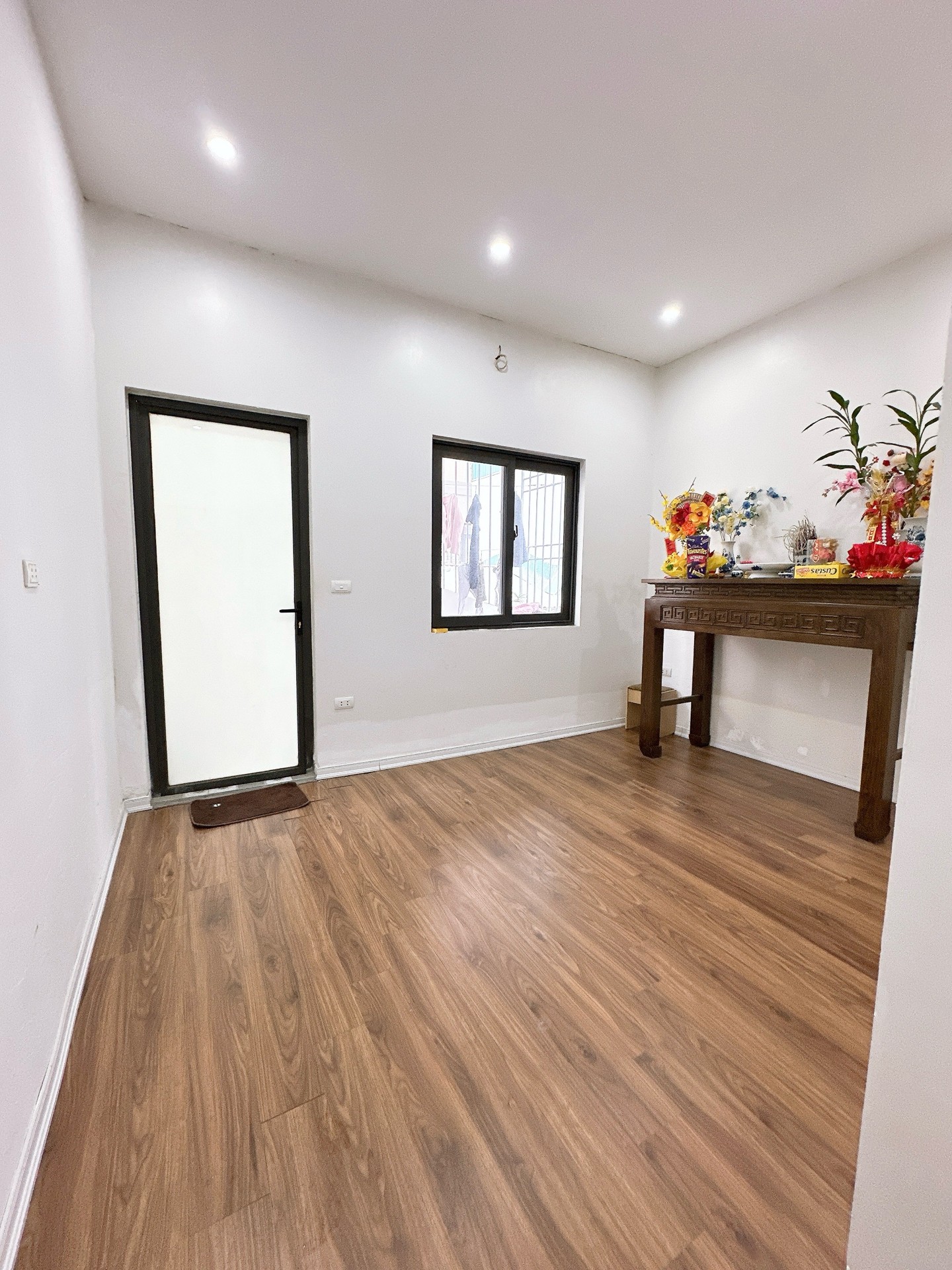 Bán nhà Tân Mai - diện tích 50m2 3 tầng - Cực hiếm - giá 13,5 tỷ