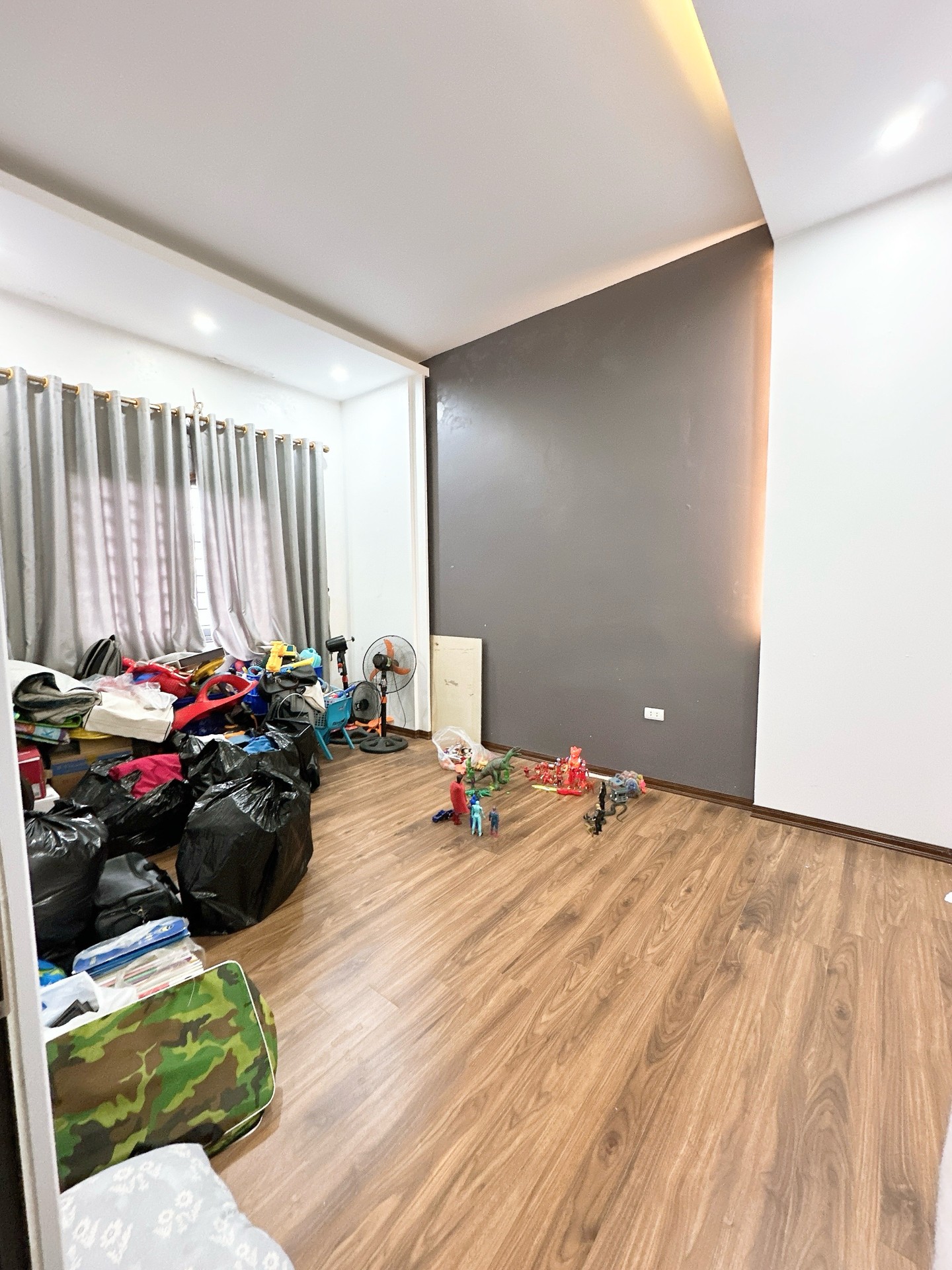 Bán nhà Tân Mai - diện tích 50m2 3 tầng - Cực hiếm - giá 13,5 tỷ