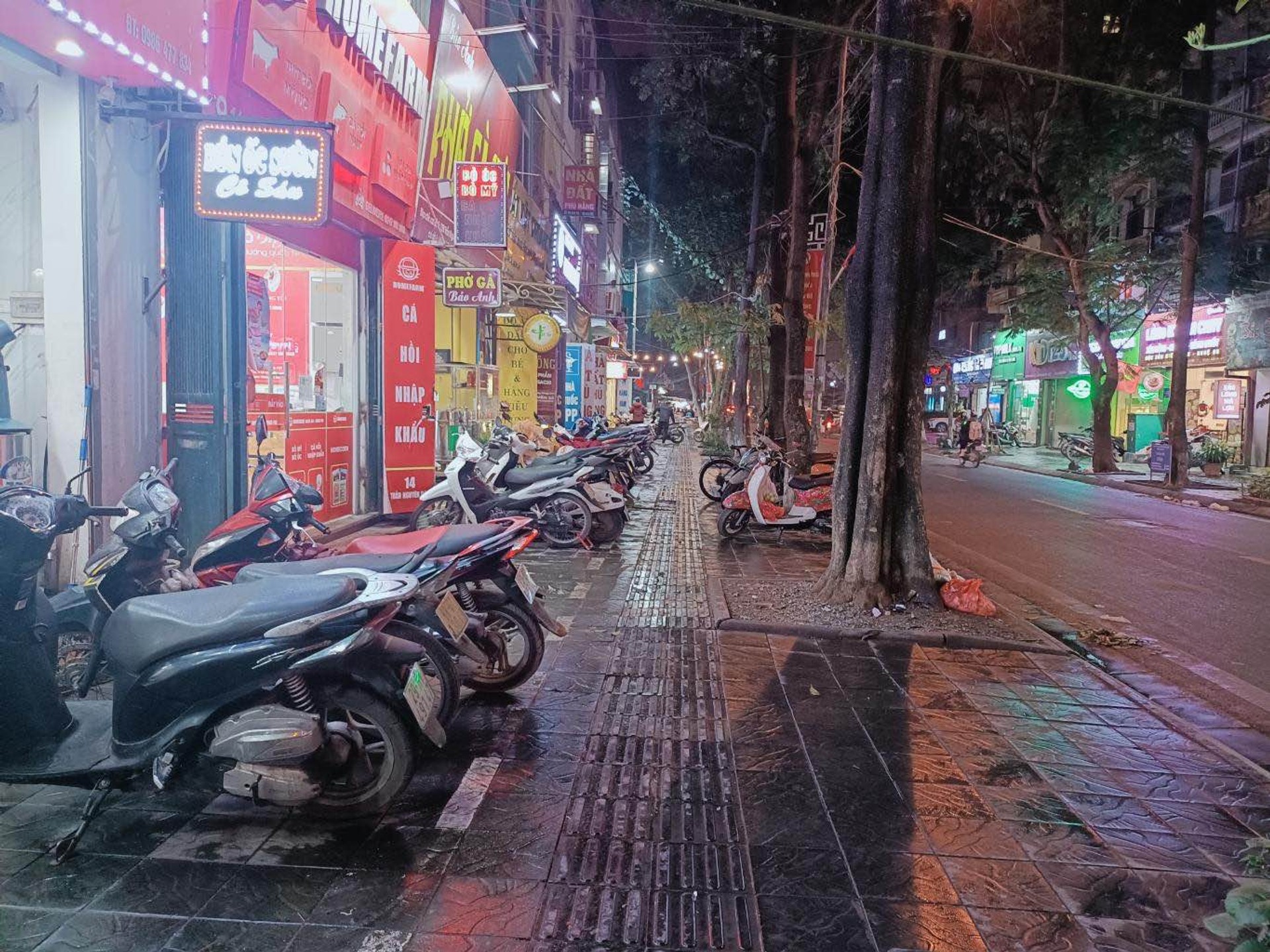 Bán nhà Trần Nguyên Đán - diện tích 54m2 4 tầng - Lô góc - giá 34 tỷ