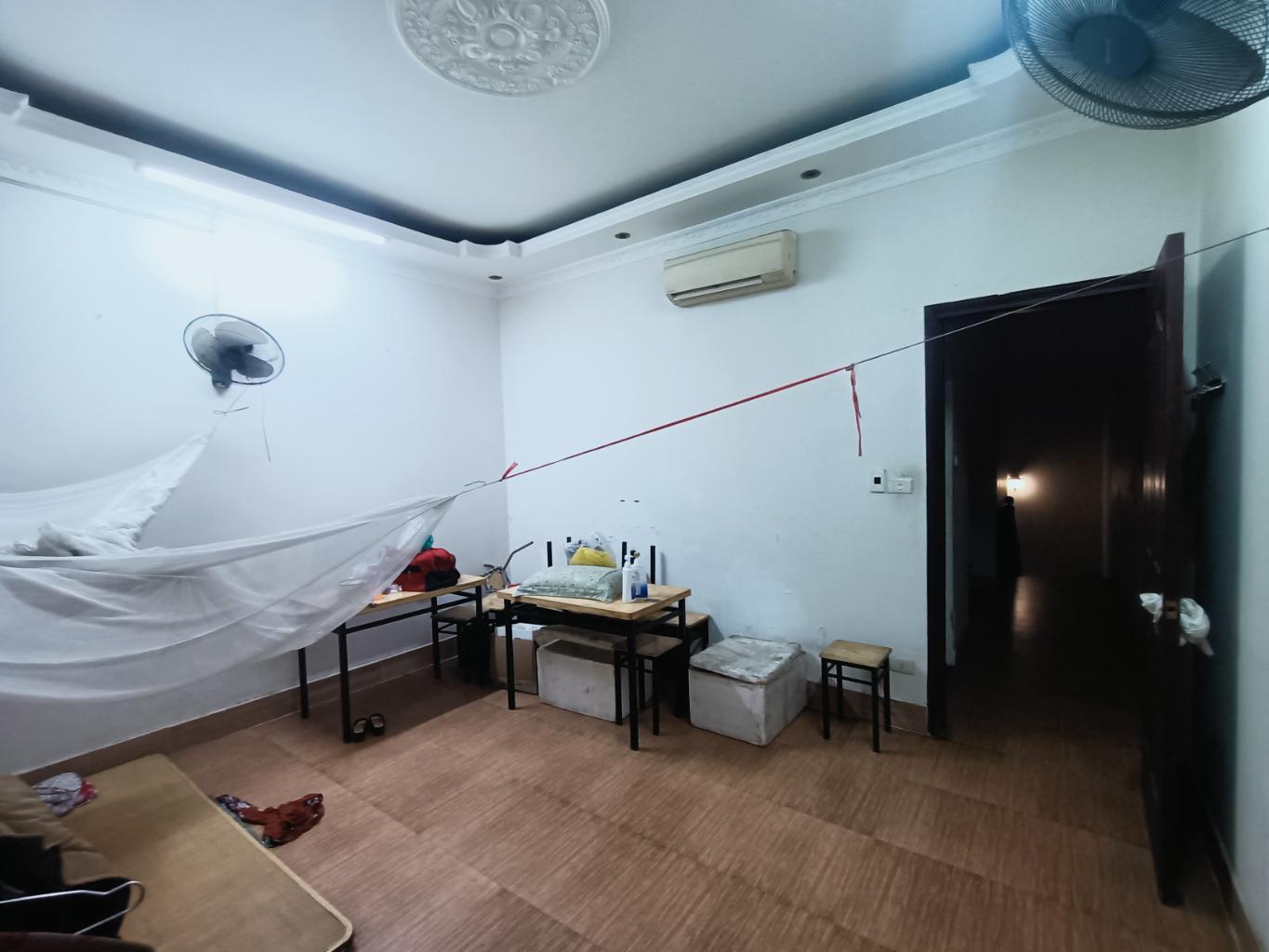 Bán nhà Trần Nguyên Đán - diện tích 54m2 4 tầng - Lô góc - giá 34 tỷ