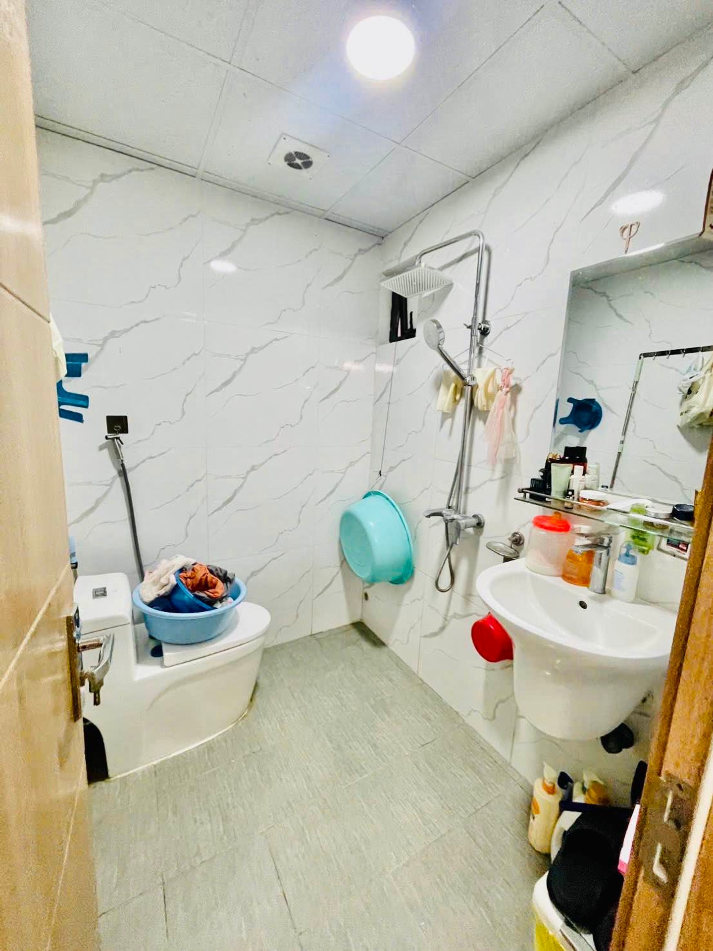 Bán nhà Định Công - diện tích 30m2 5 tầng - Ô tô đỗ cửa - giá 8,8 tỷ