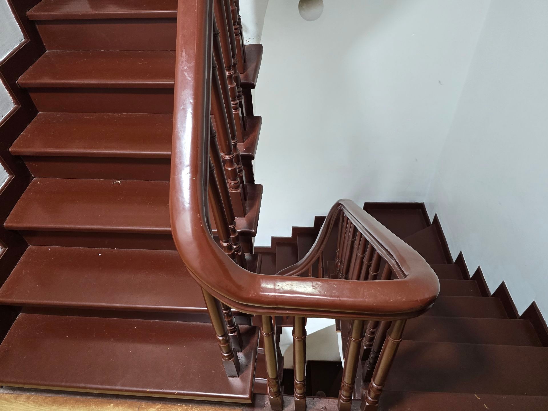 Bán nhà Nguyễn Chính - diện tích 59m2 5 tầng - Ô tô tránh - giá 21,95 tỷ