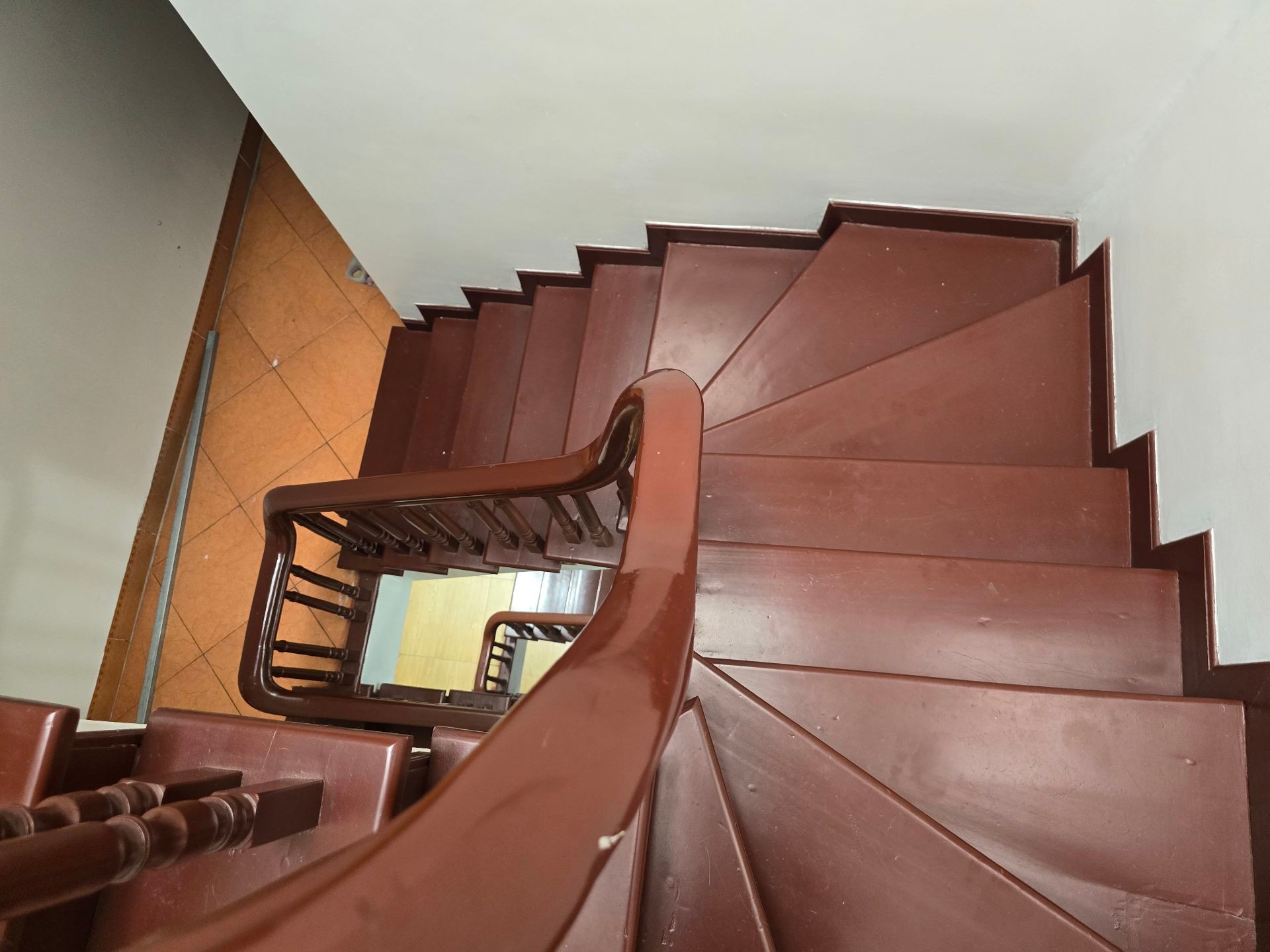Bán nhà Nguyễn Chính - diện tích 59m2 5 tầng - Ô tô tránh - giá 21,95 tỷ