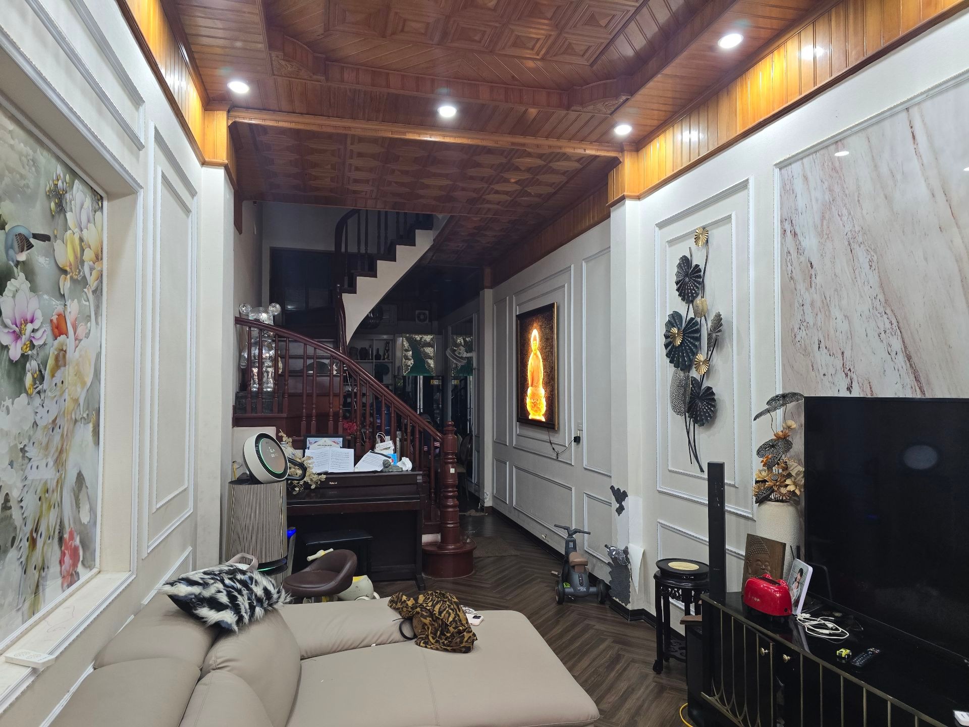 Bán nhà Nguyễn Chính - diện tích 59m2 5 tầng - Ô tô tránh - giá 21,95 tỷ
