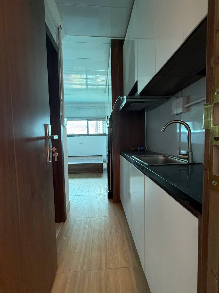 Bán nhà Trương Định - diện tích 59m2 7 tầng - Thang máy, 18 phòng khép kín - giá 13,5 tỷ