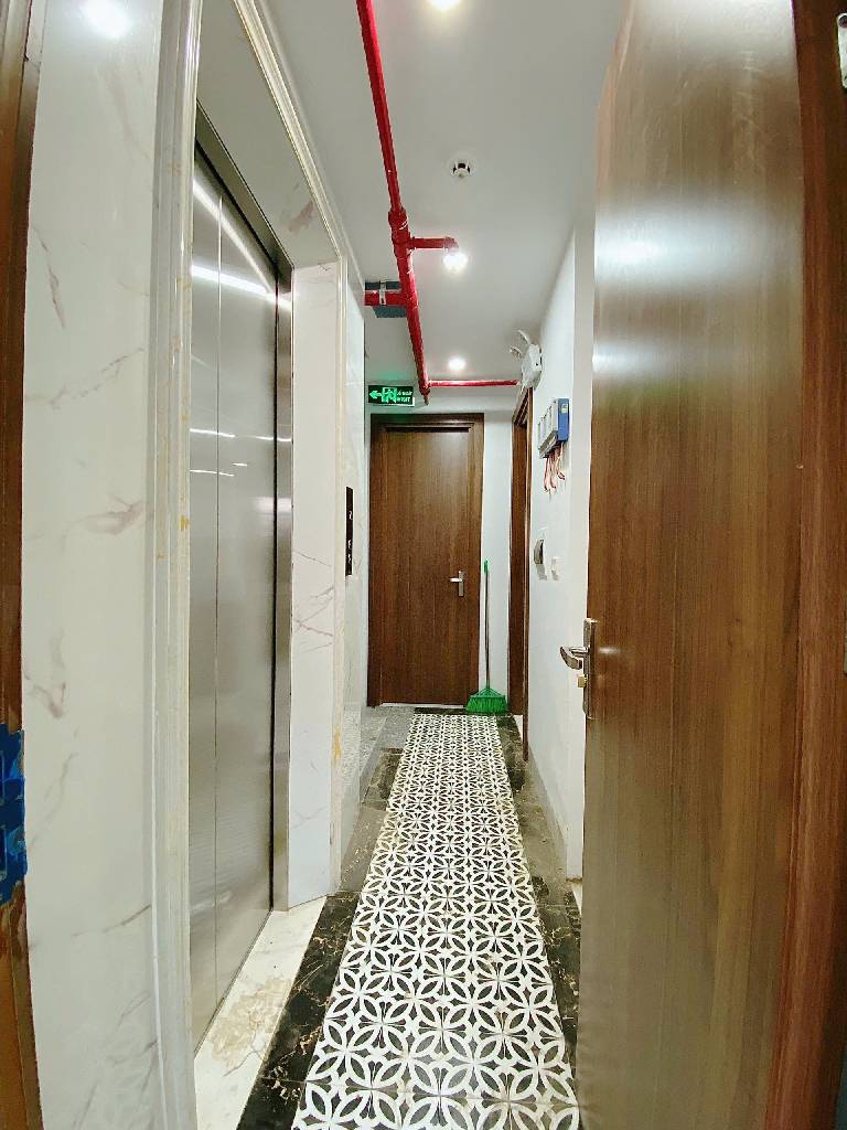 Bán nhà Trương Định - diện tích 59m2 7 tầng - Thang máy, 18 phòng khép kín - giá 13,5 tỷ