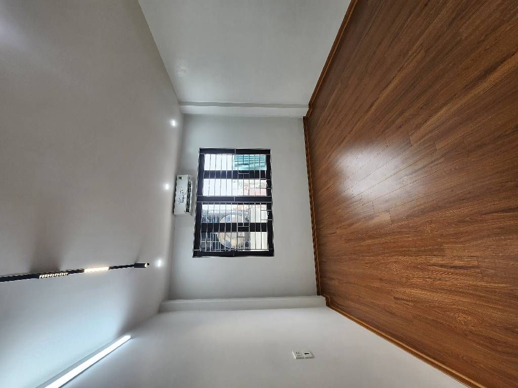 Bán nhà Ngũ Nhạc - diện tích 44m2 5 tầng - ô tô vào trong nhà - giá 12,5 tỷ