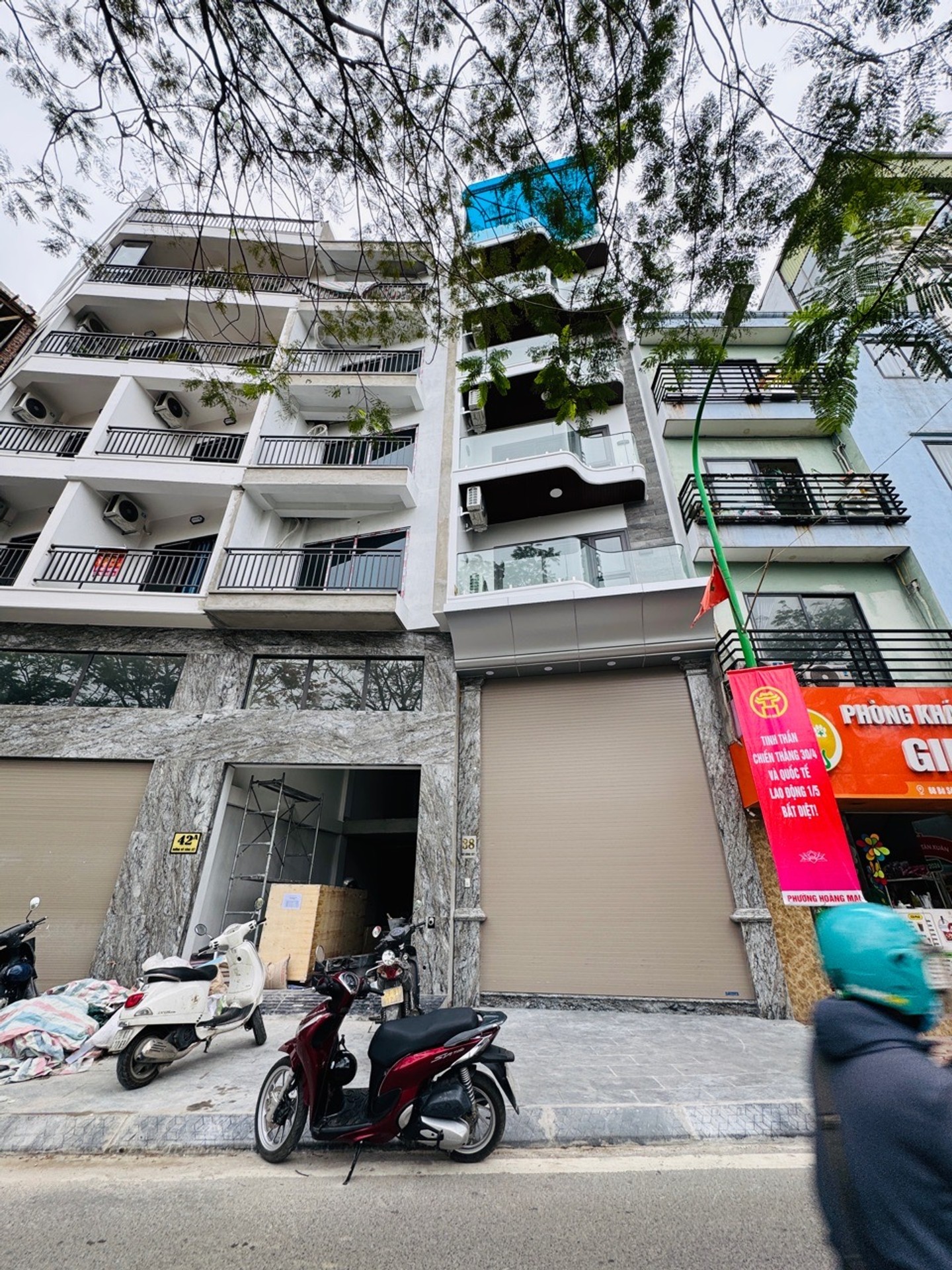 Bán nhà Bờ Sống Sét - diện tích 60m2 7 tầng - Nhà mặt phố kinh doanh sầm uất - giá 29,8 tỷ