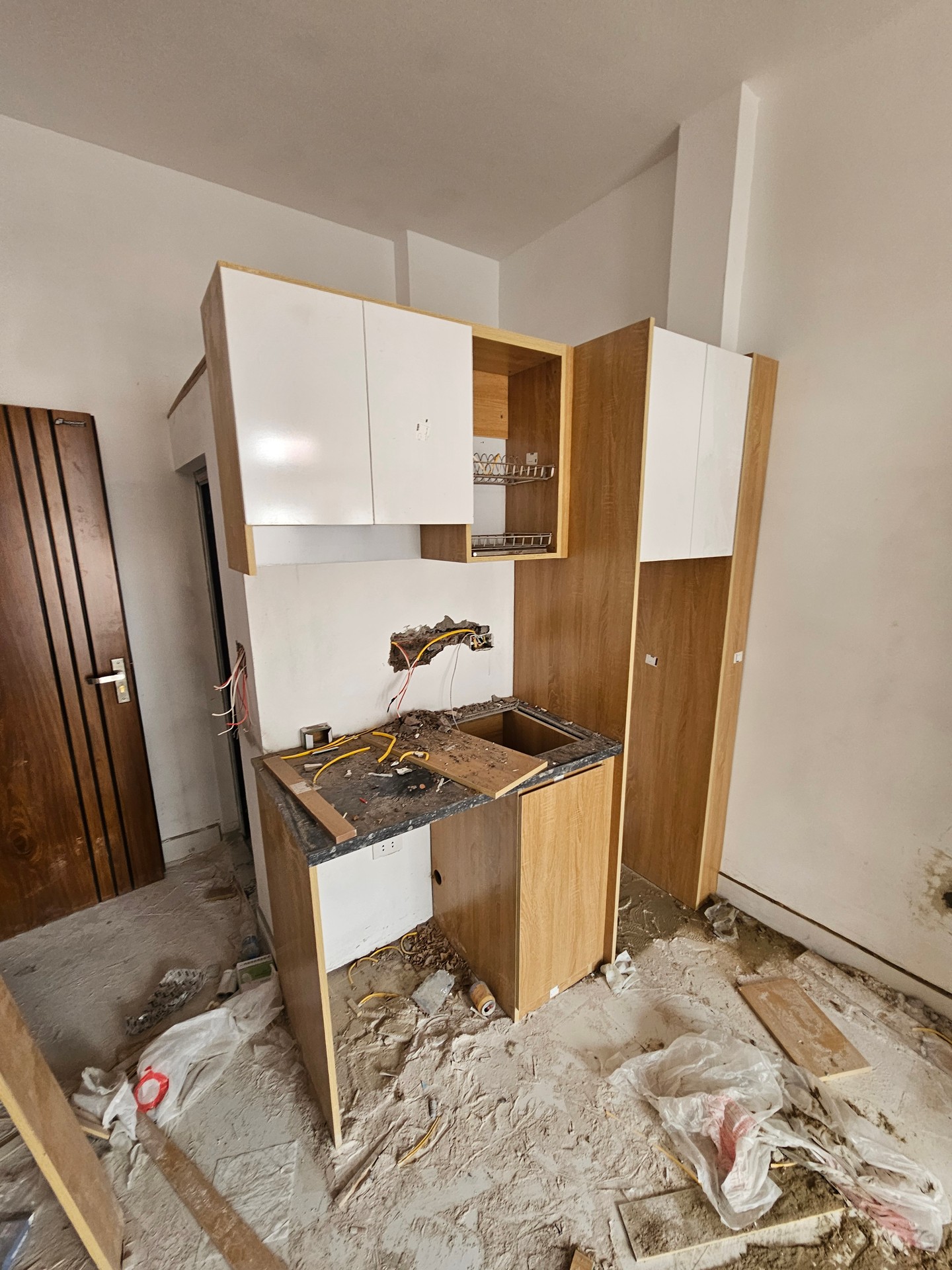 Bán nhà Định Công - diện tích 105m2 7 tầng - Thoáng trước, sau - giá 31,5 tỷ