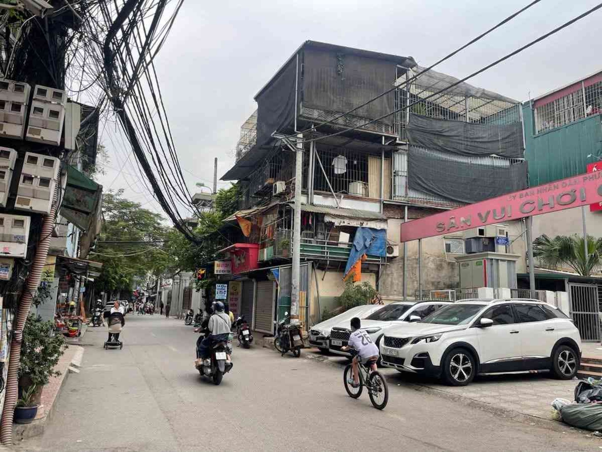 Bán nhà Giáp Bát - diện tích 1220m2 1 tầng - Dự án mặt phố giá trị lớn - giá 76 tỷ