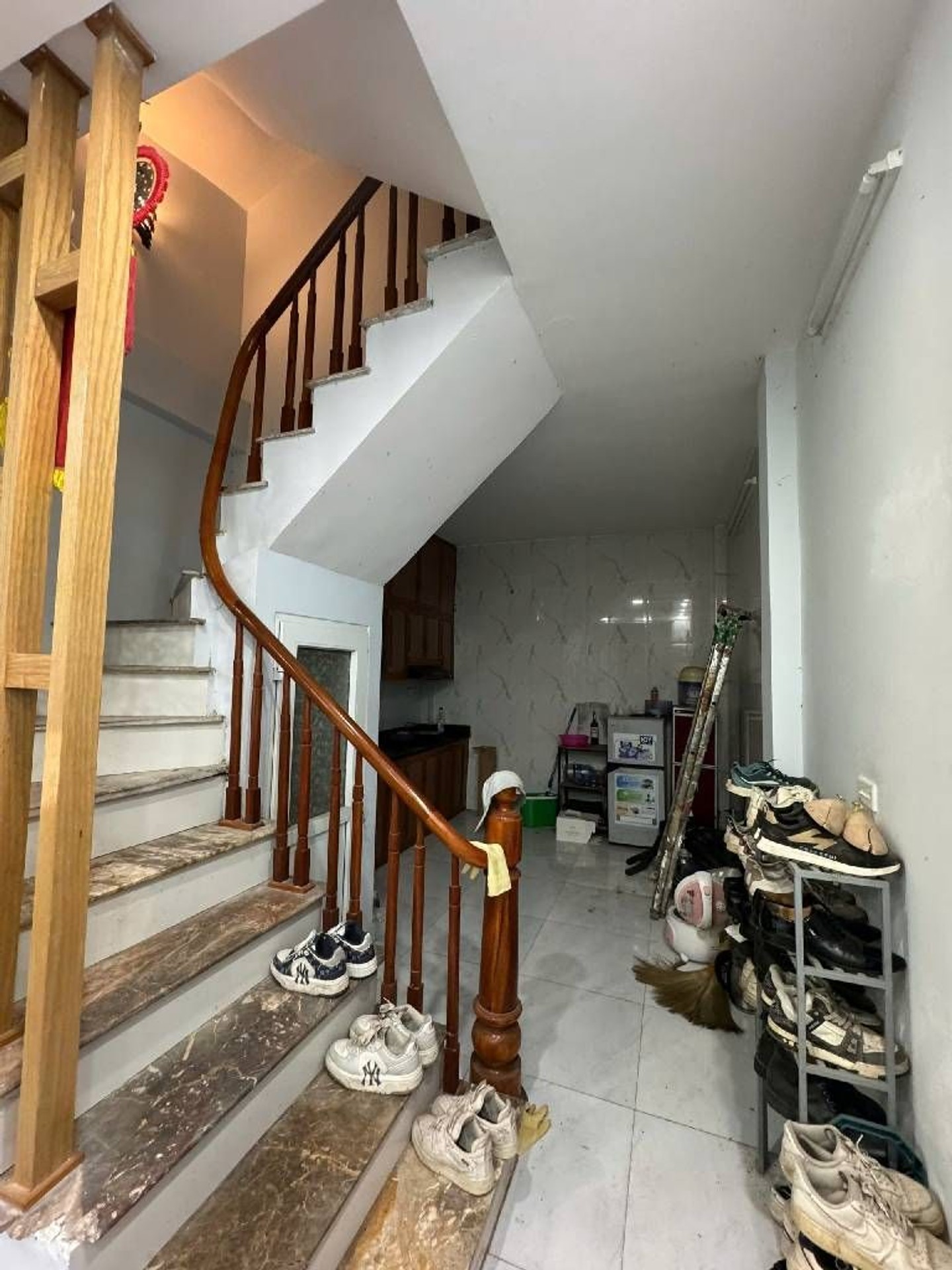 Bán nhà Lĩnh Nam - diện tích 31m2 4 tầng - gần ô tô - giá 6,5 tỷ