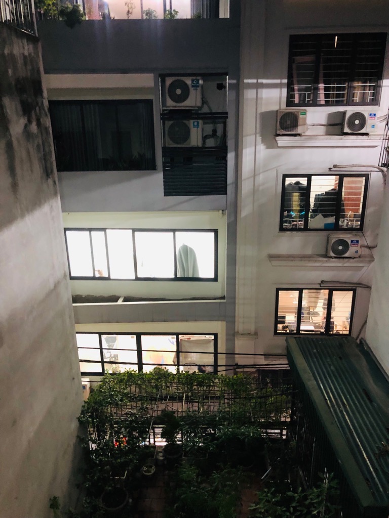 Bán nhà Đường Khương Đình - diện tích 220m2 4 tầng - Nhà đẹp vị trí hiếm - giá 27 tỷ