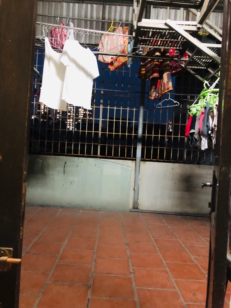 Bán nhà Đường Khương Đình - diện tích 220m2 4 tầng - Nhà đẹp vị trí hiếm - giá 27 tỷ