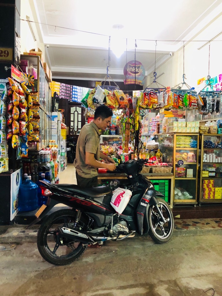 Bán nhà Đường Khương Đình - diện tích 220m2 4 tầng - Nhà đẹp vị trí hiếm - giá 27 tỷ