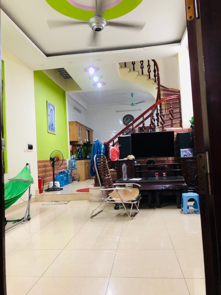 Bán nhà Đường Khương Đình - diện tích 220m2 4 tầng - Nhà đẹp vị trí hiếm - giá 27 tỷ