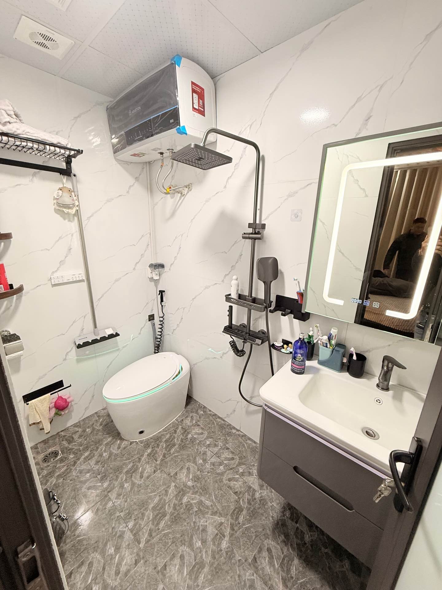 Bán nhà Vĩnh Tuy - diện tích 62m2 5 tầng - Ô tô tránh - giá 17,5 tỷ