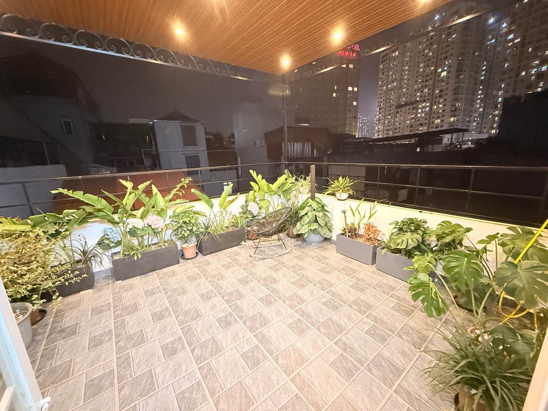 Bán nhà Vĩnh Tuy - diện tích 62m2 5 tầng - Ô tô tránh - giá 17,5 tỷ