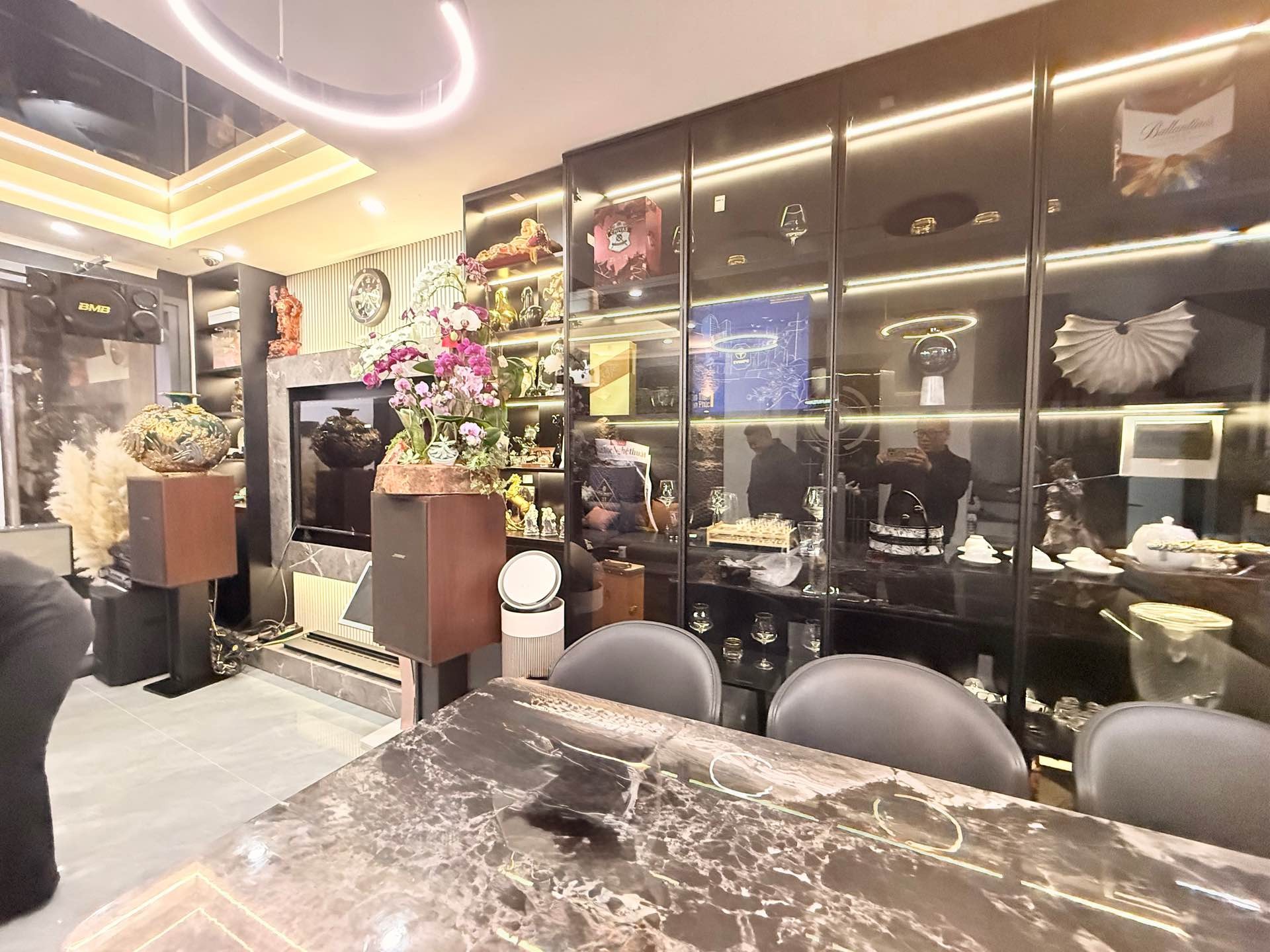 Bán nhà Vĩnh Tuy - diện tích 62m2 5 tầng - Ô tô tránh - giá 17,5 tỷ