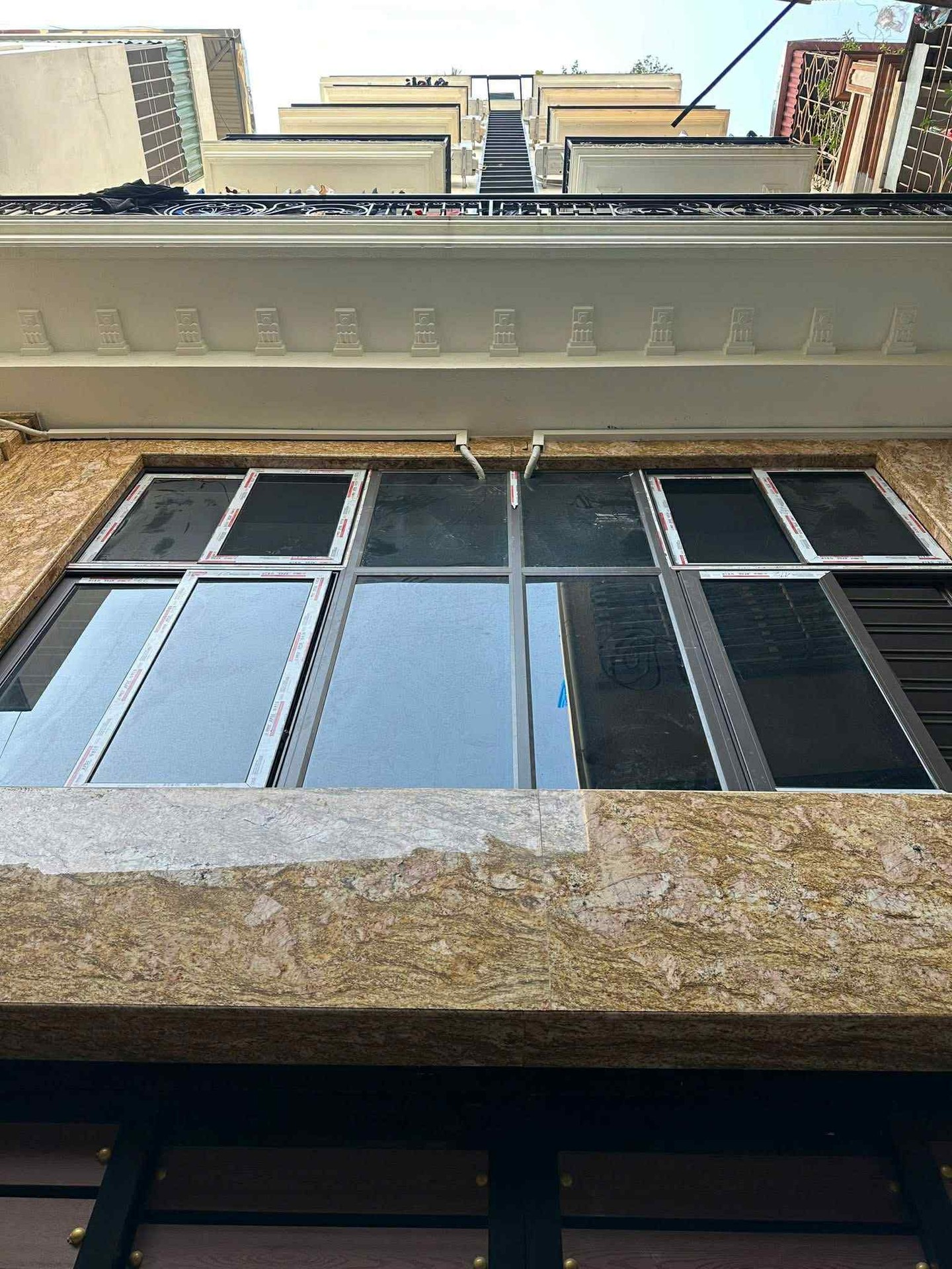 Bán nhà Khương Đình - diện tích 78m2 7 tầng - 2 mặt ngõ - giá 15,6 tỷ