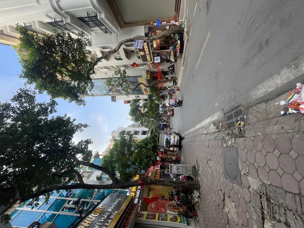 Bán nhà Vương Thừa Vũ - diện tích 87.4m2 3 tầng - Ô TÔ TẢI TRÁNH - giá 37,5 tỷ