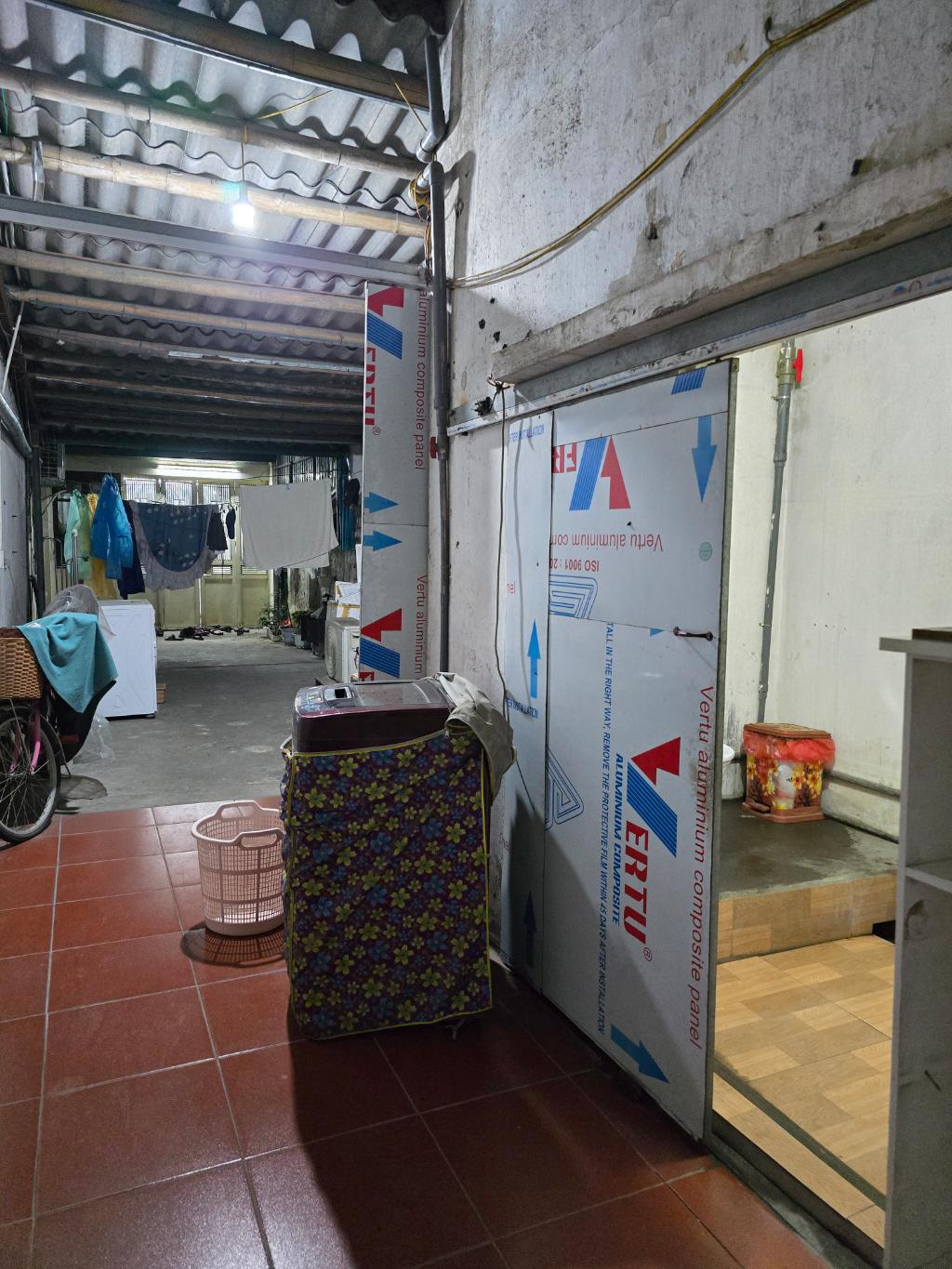 Bán nhà Tam Trinh - diện tích 212m2 1 tầng - Mặt phố to nhất quận Hoàng Mai - giá 28 tỷ